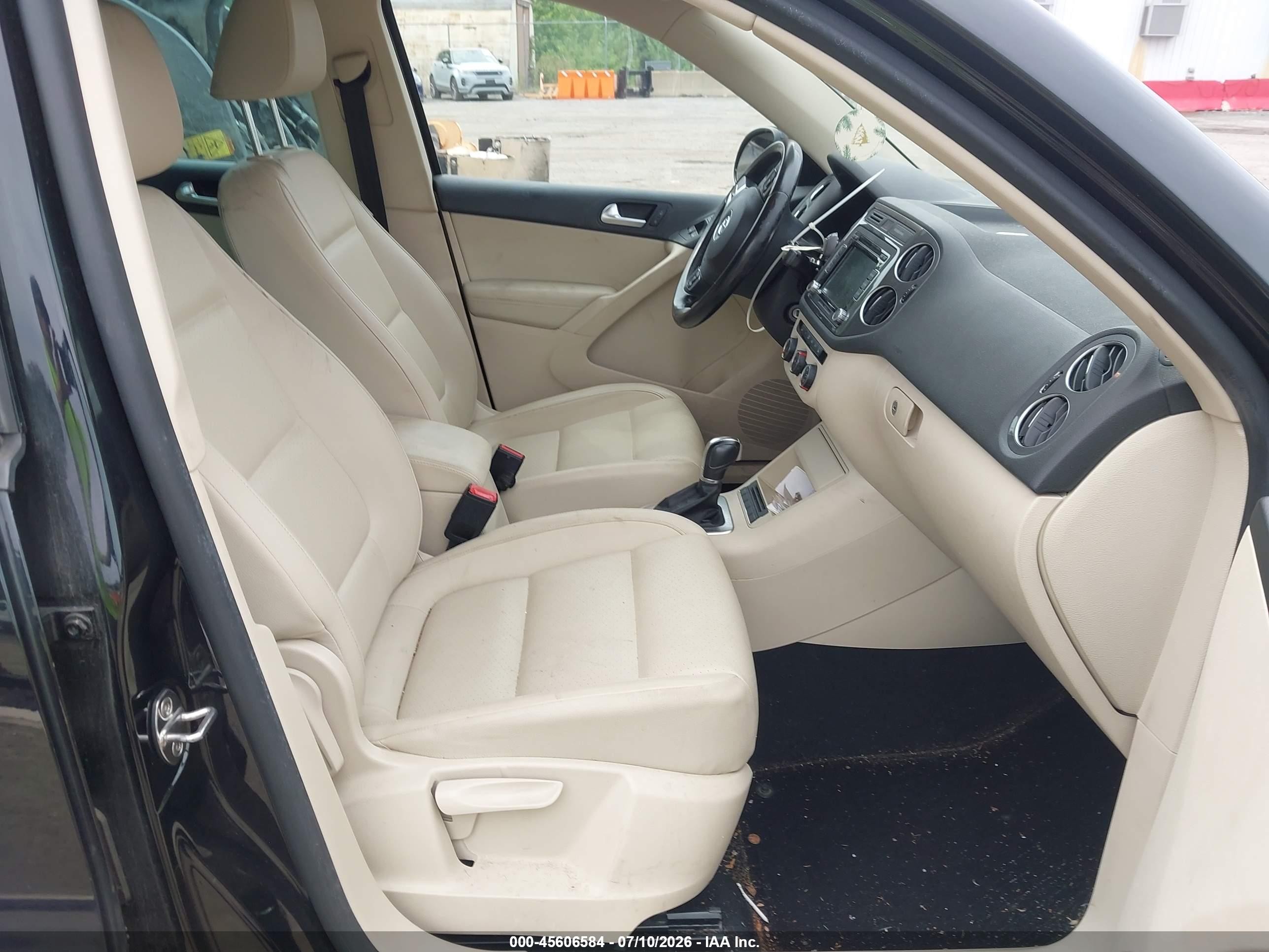 2015 Volkswagen Tiguan Se Black vin: WVGBV7AX1FW503486