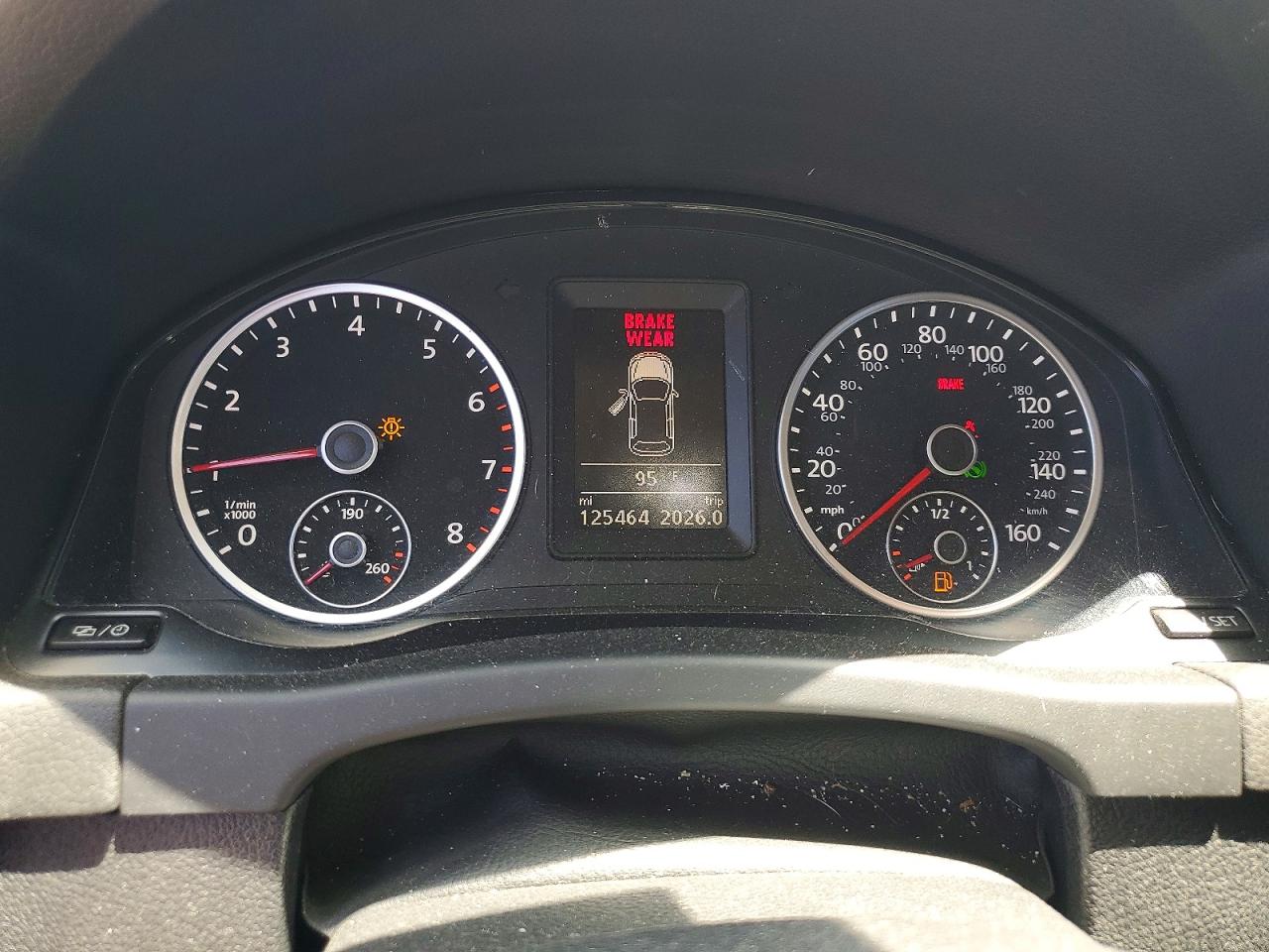 2015 Volkswagen Tiguan S Gray vin: WVGBV7AX1FW508204