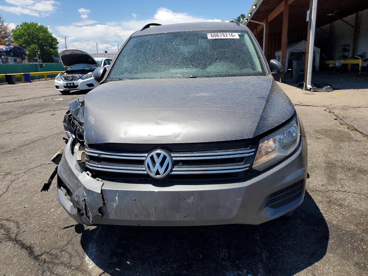 2015 Volkswagen Tiguan S Gray vin: WVGBV7AX1FW508204