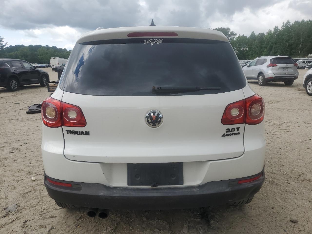 2010 Volkswagen Tiguan Se White vin: WVGBV7AX2AW516045