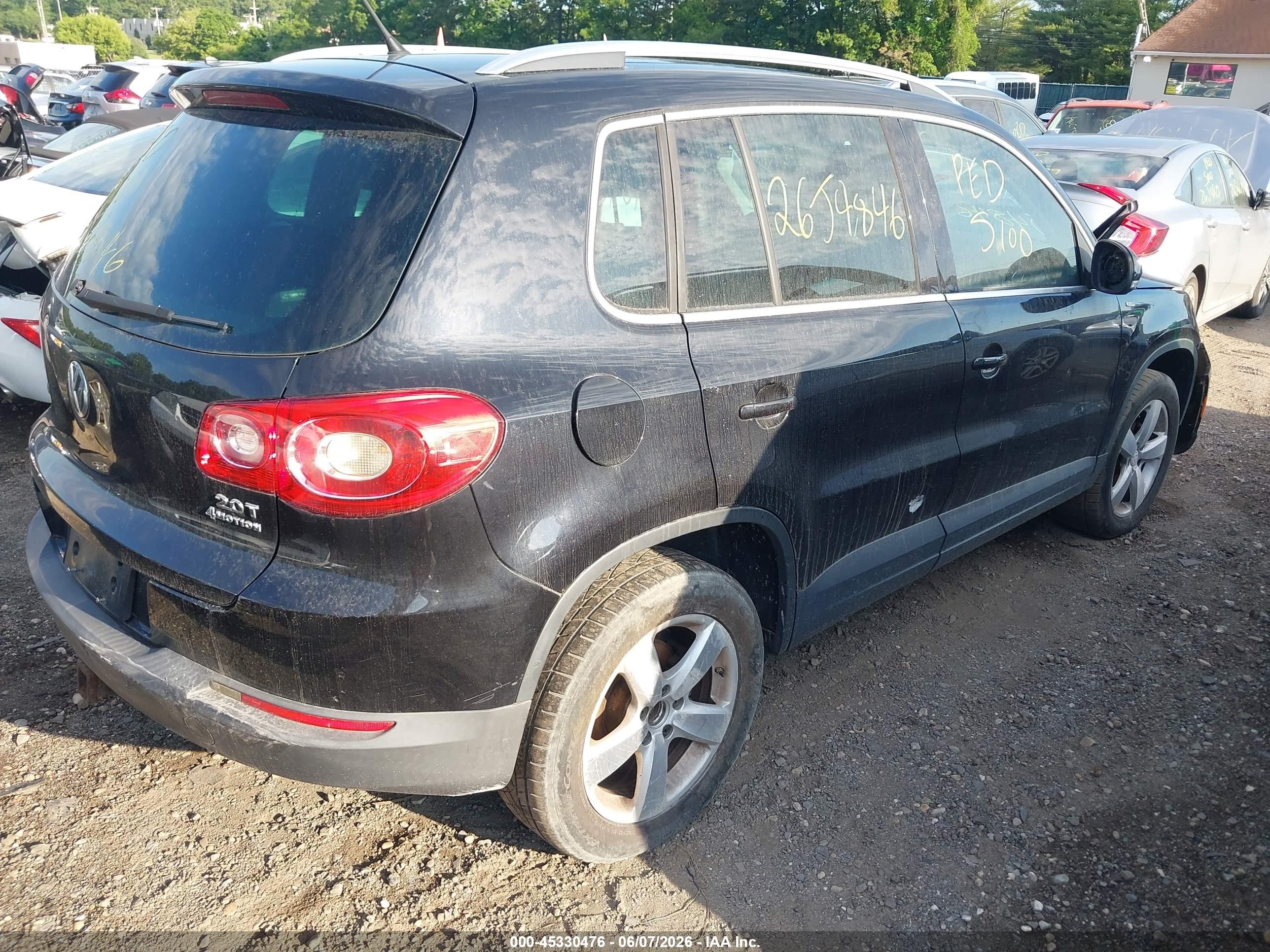 2010 Volkswagen Tiguan Wolfsburg Edition Black vin: WVGBV7AX2AW528051