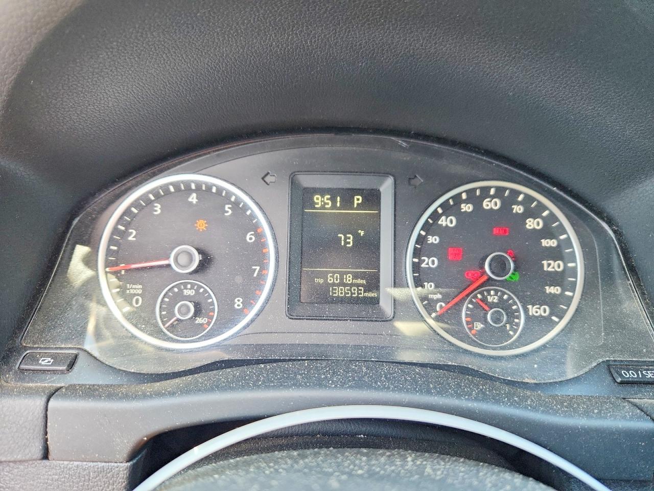 2011 Volkswagen Tiguan White vin: WVGBV7AX2BW524096