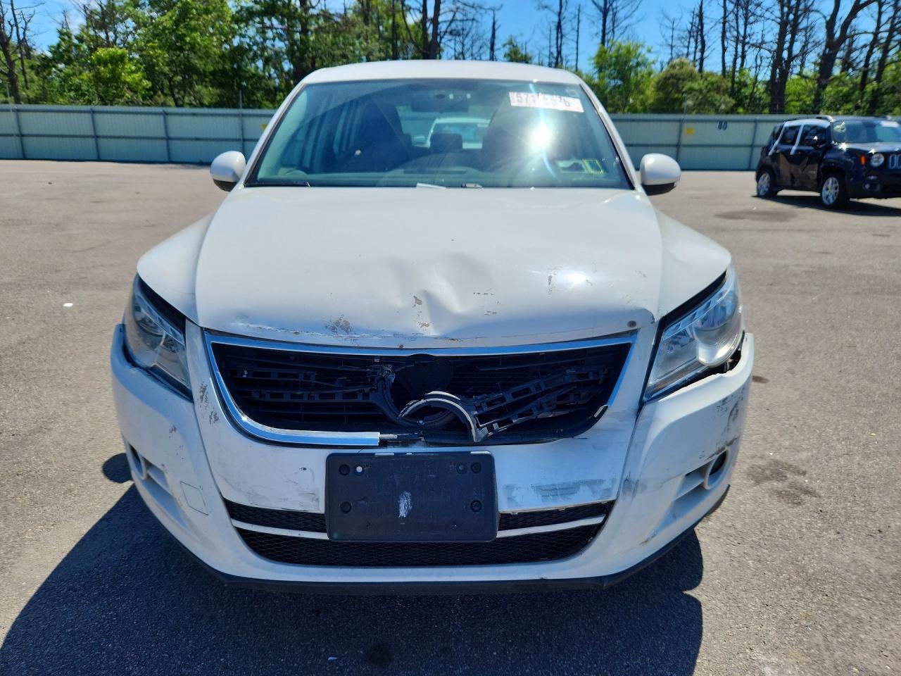 2011 Volkswagen Tiguan White vin: WVGBV7AX2BW524096