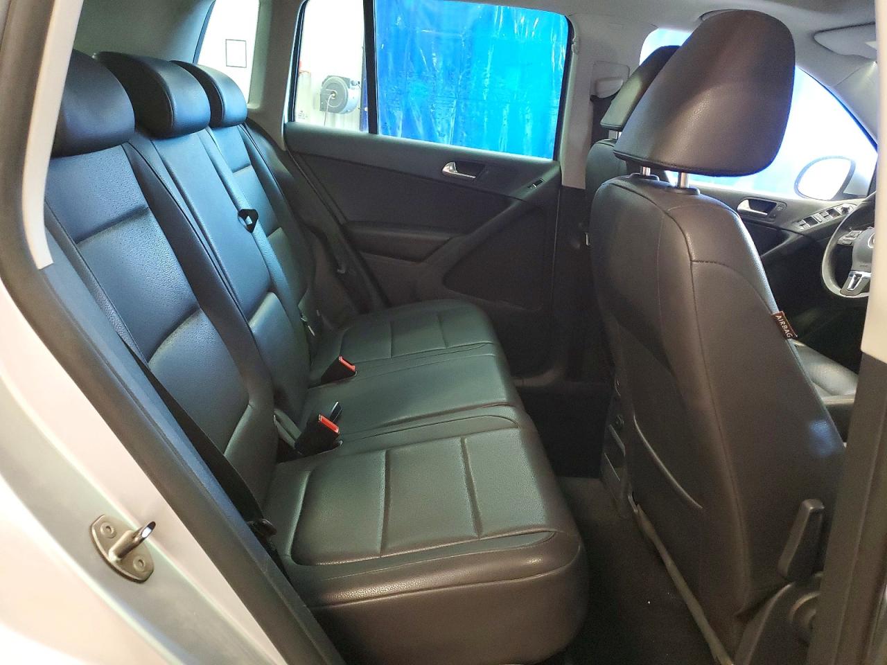 2011 Volkswagen Tiguan S Silver vin: WVGBV7AX2BW539293