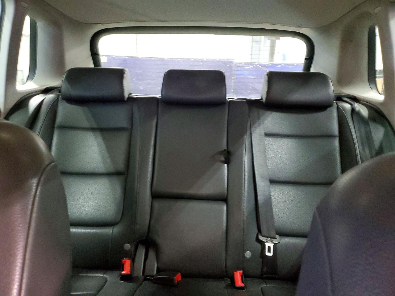 2011 Volkswagen Tiguan S Silver vin: WVGBV7AX2BW539293
