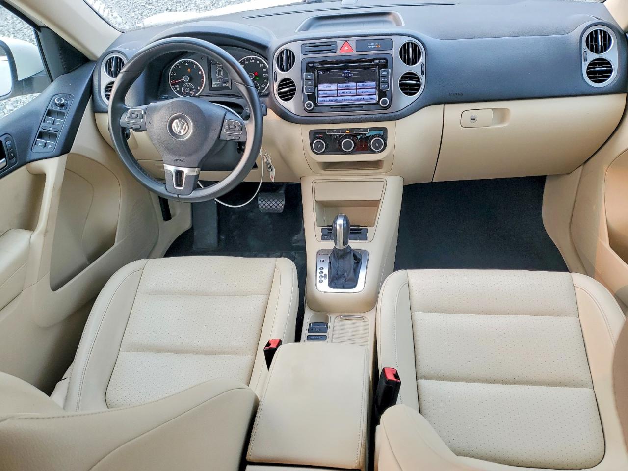 2011 Volkswagen Tiguan S/se/sel White vin: WVGBV7AX2BW549659