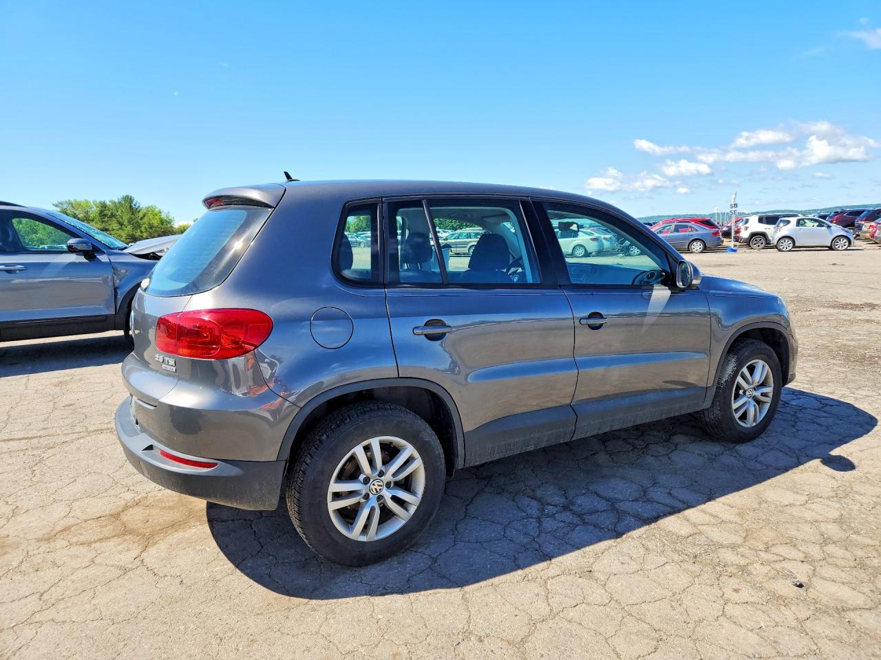 2012 Volkswagen Tiguan S Gray vin: WVGBV7AX2CW005034