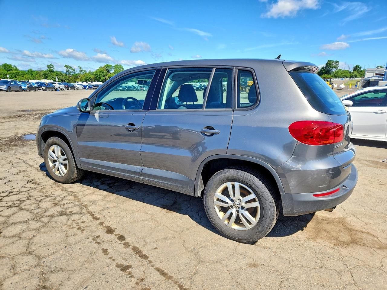 2012 Volkswagen Tiguan S Gray vin: WVGBV7AX2CW005034
