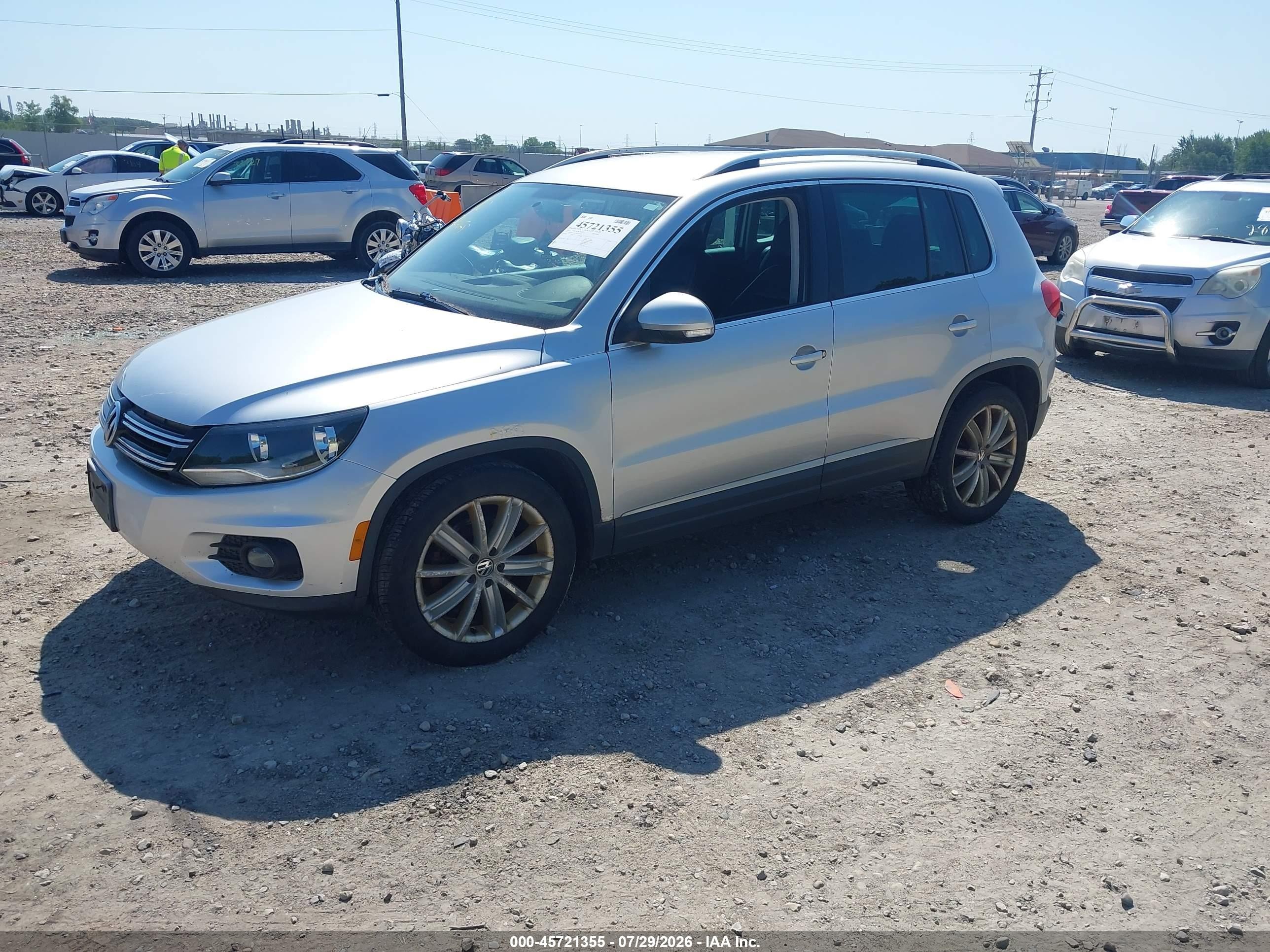 2012 Volkswagen Tiguan Se Silver vin: WVGBV7AX2CW543149