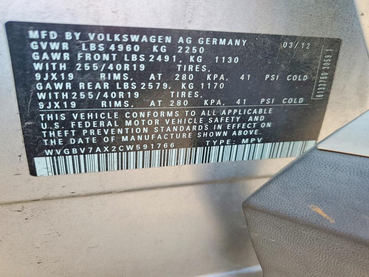 2012 Volkswagen Tiguan S Silver vin: WVGBV7AX2CW591766