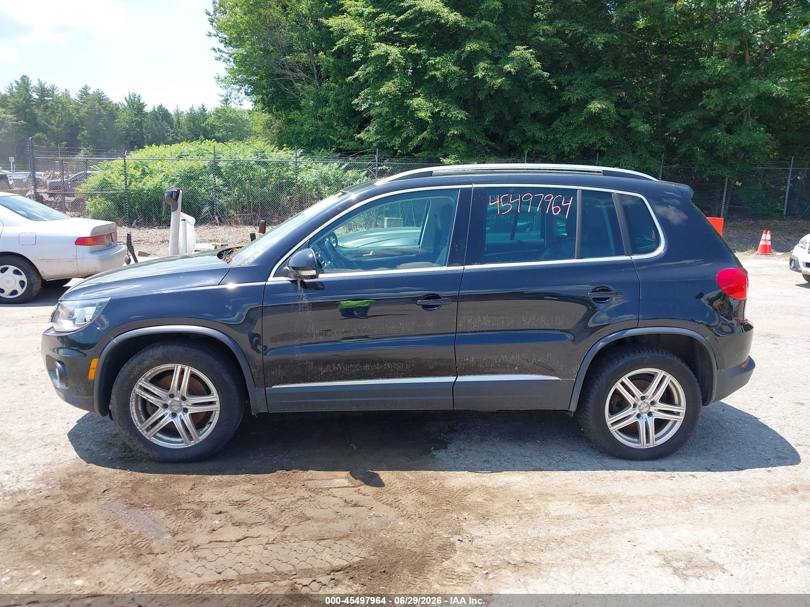 2012 Volkswagen Tiguan Sel Black vin: WVGBV7AX2CW591895