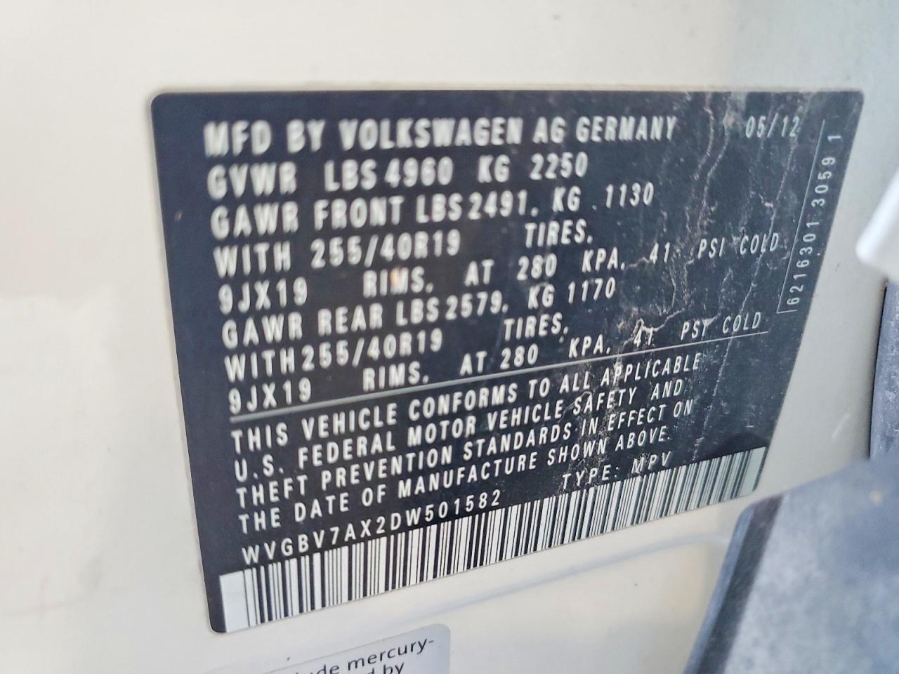 2013 Volkswagen Tiguan S Белый vin: WVGBV7AX2DW501582