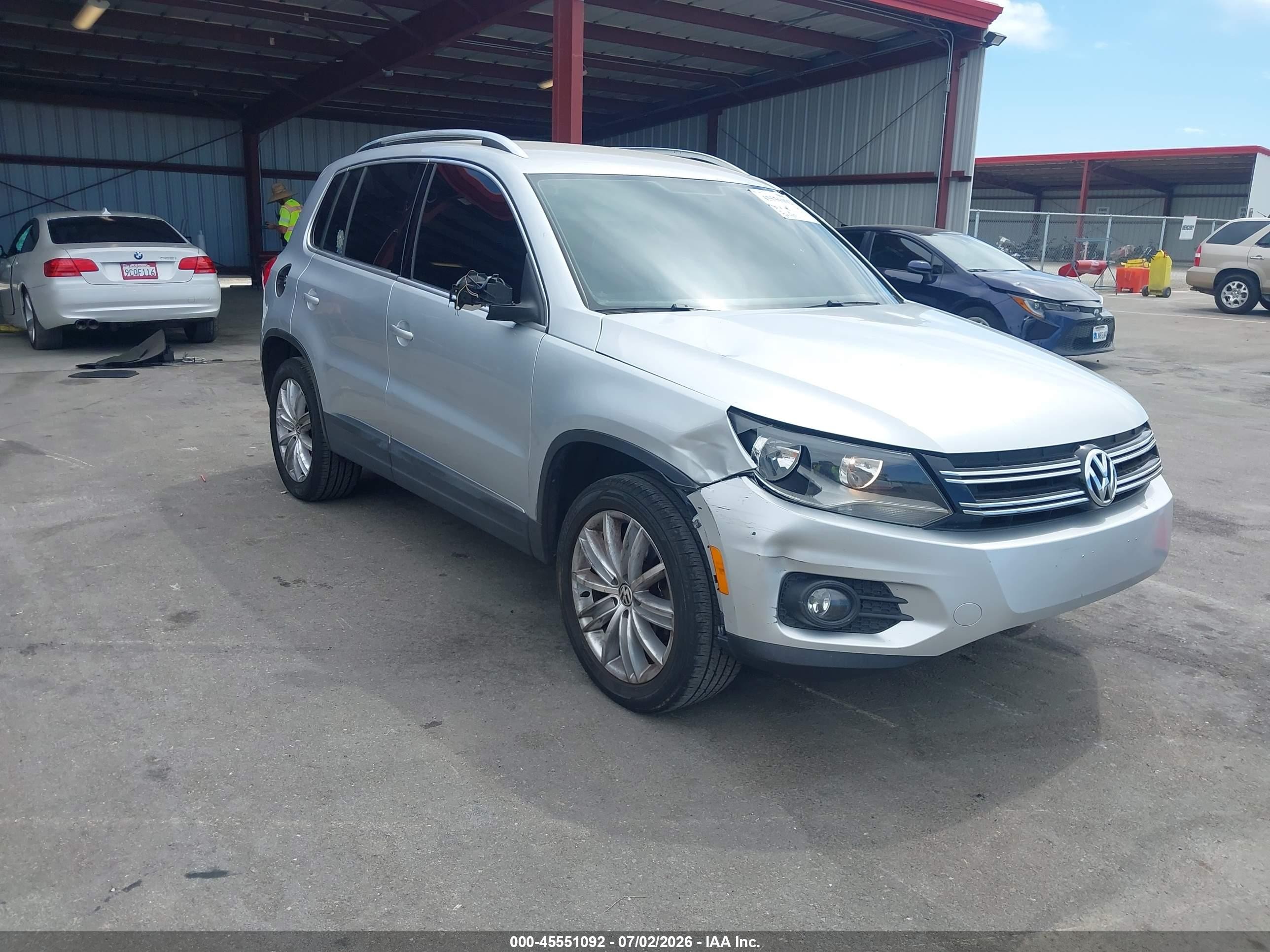 2013 Volkswagen Tiguan Se Серебряный vin: WVGBV7AX2DW509732