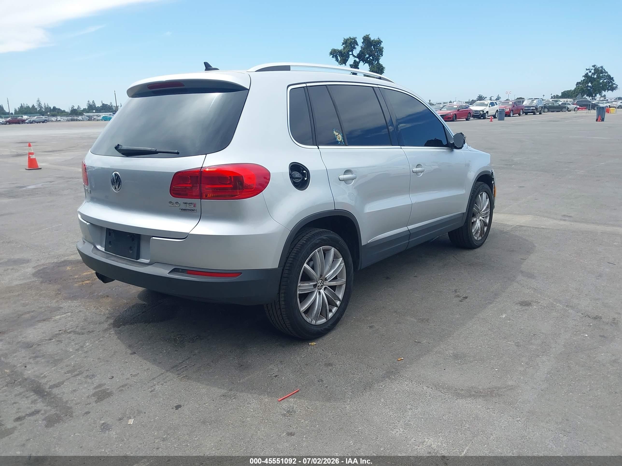 2013 Volkswagen Tiguan Se Silver vin: WVGBV7AX2DW509732