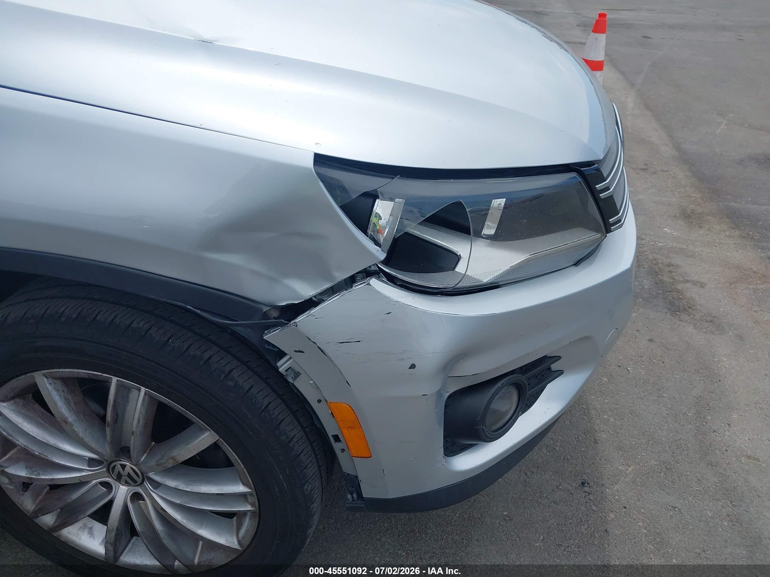 2013 Volkswagen Tiguan Se Silver vin: WVGBV7AX2DW509732