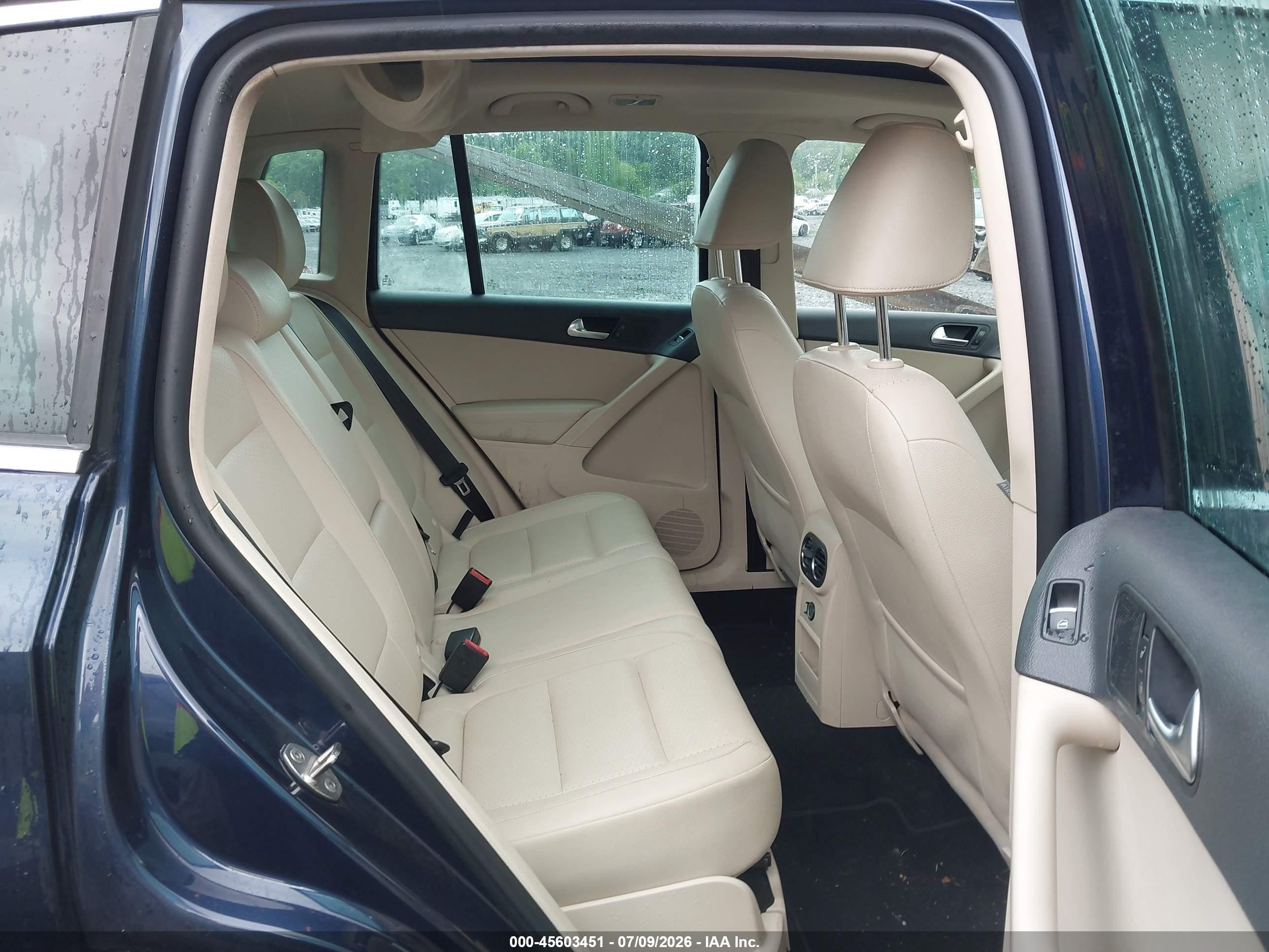 2013 Volkswagen Tiguan Se Синий vin: WVGBV7AX2DW510007