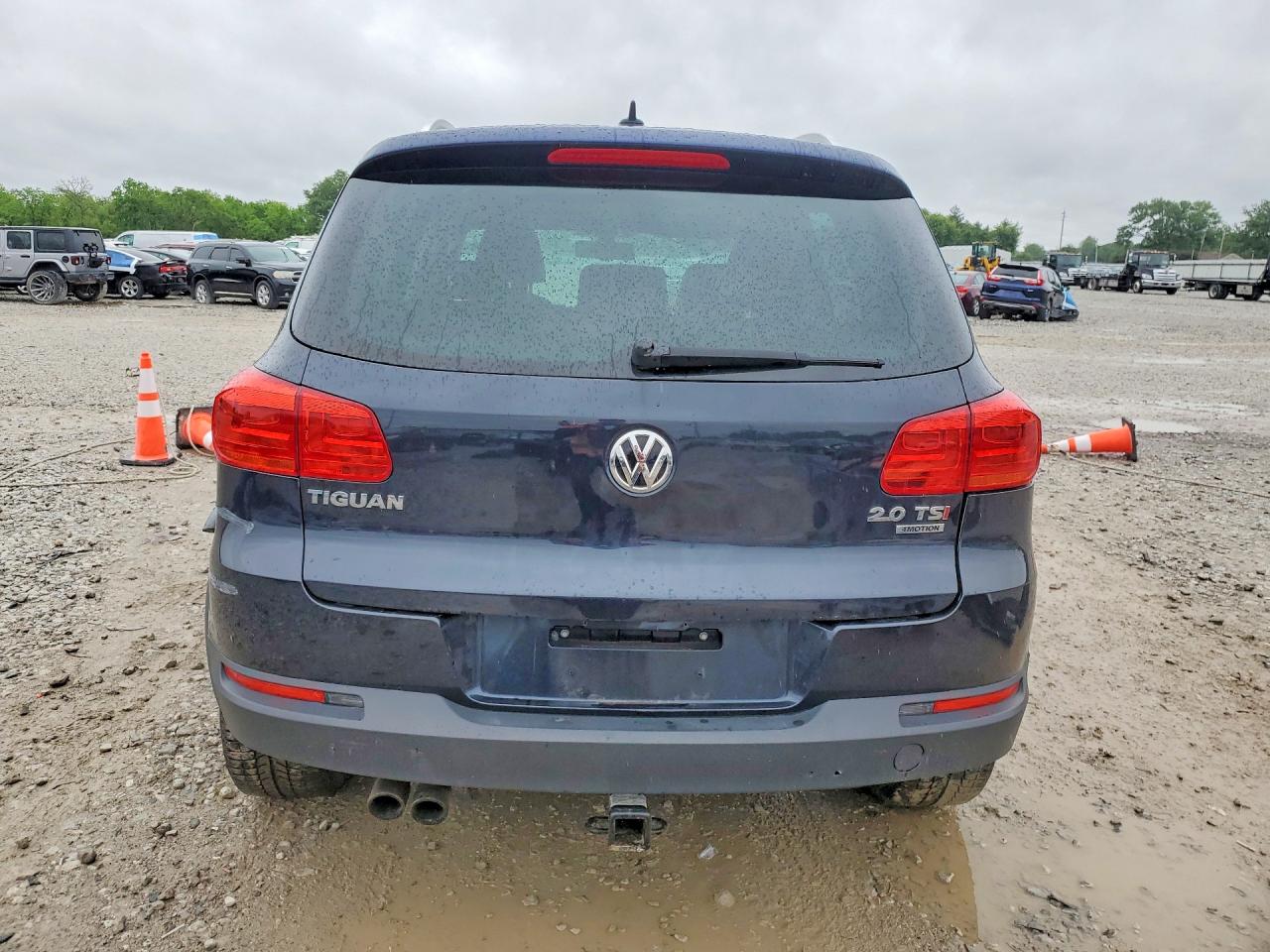 2013 Volkswagen Tiguan S Blue vin: WVGBV7AX2DW541192