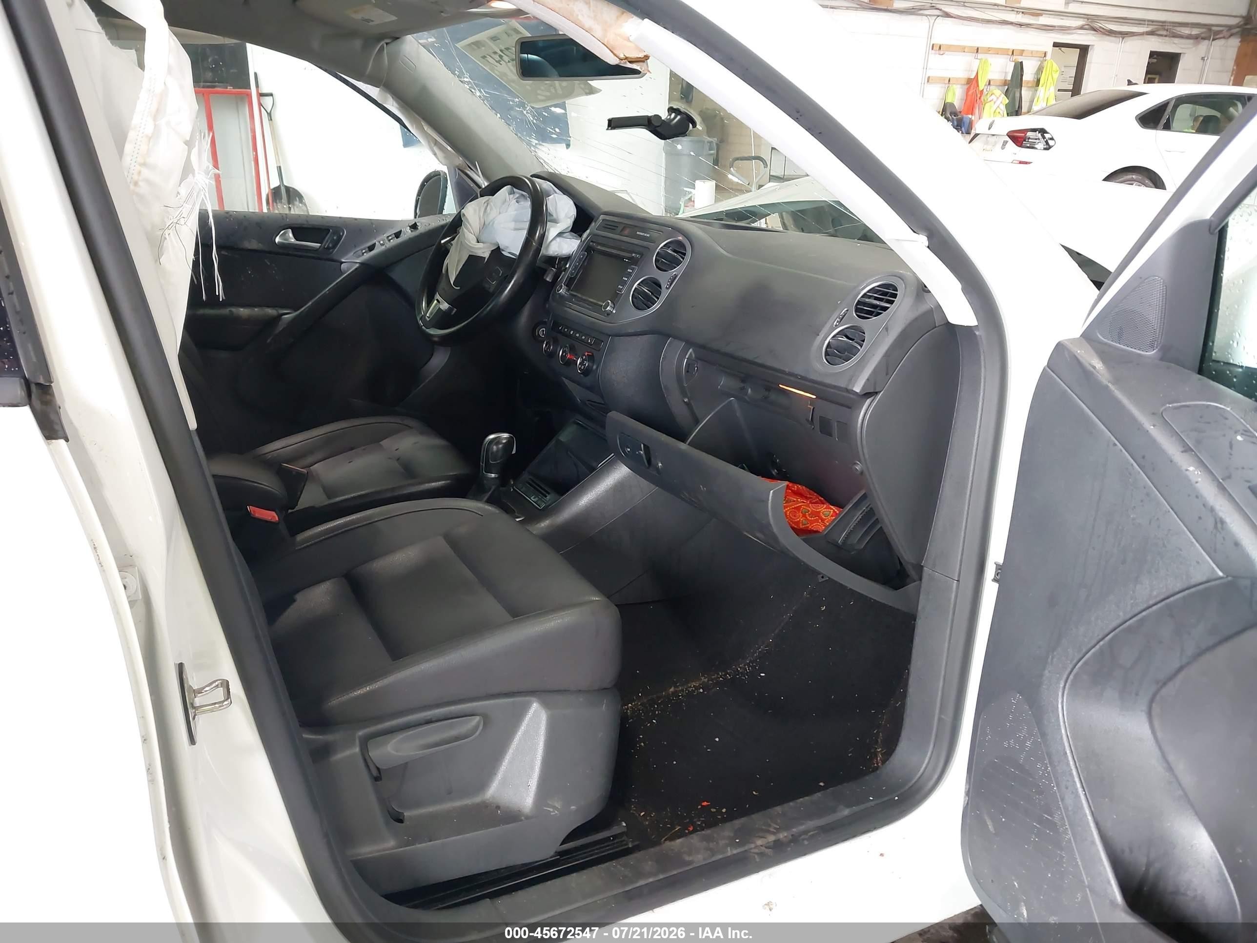 2015 Volkswagen Tiguan Se White vin: WVGBV7AX2FW510723
