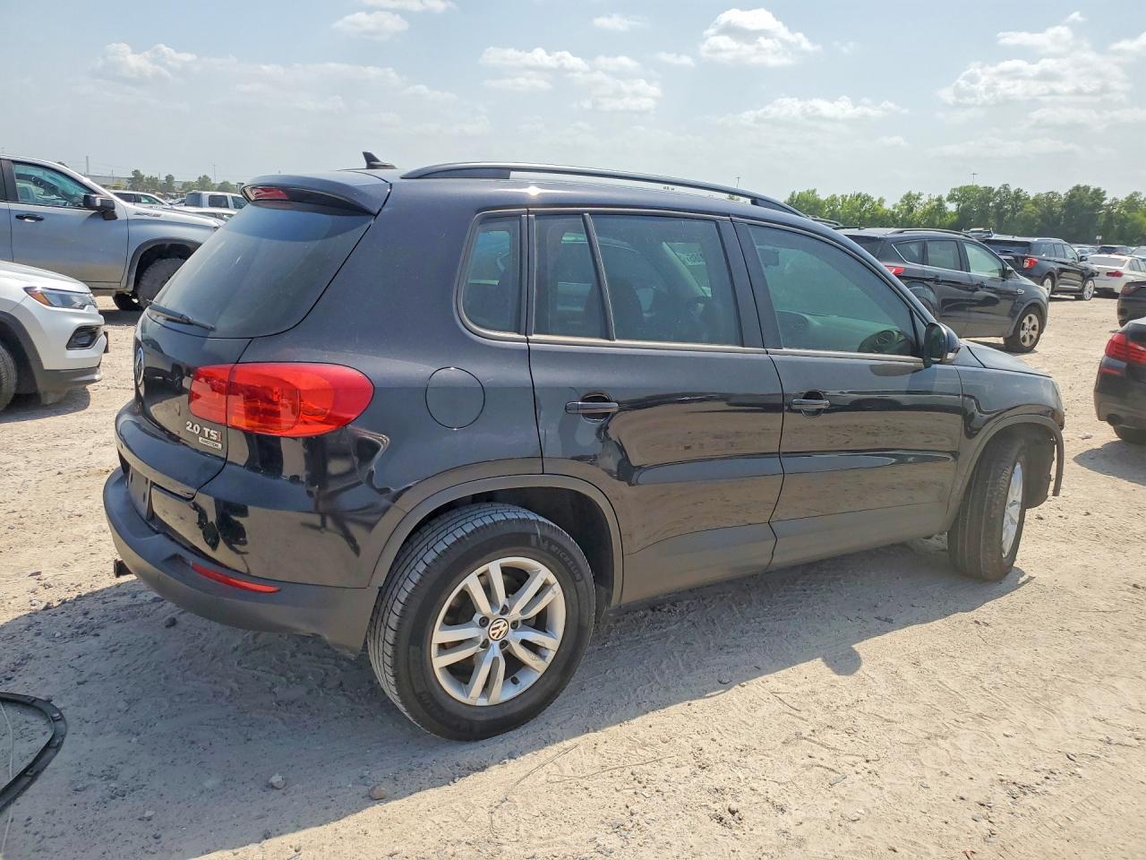 2015 Volkswagen Tiguan S Black vin: WVGBV7AX2FW553488