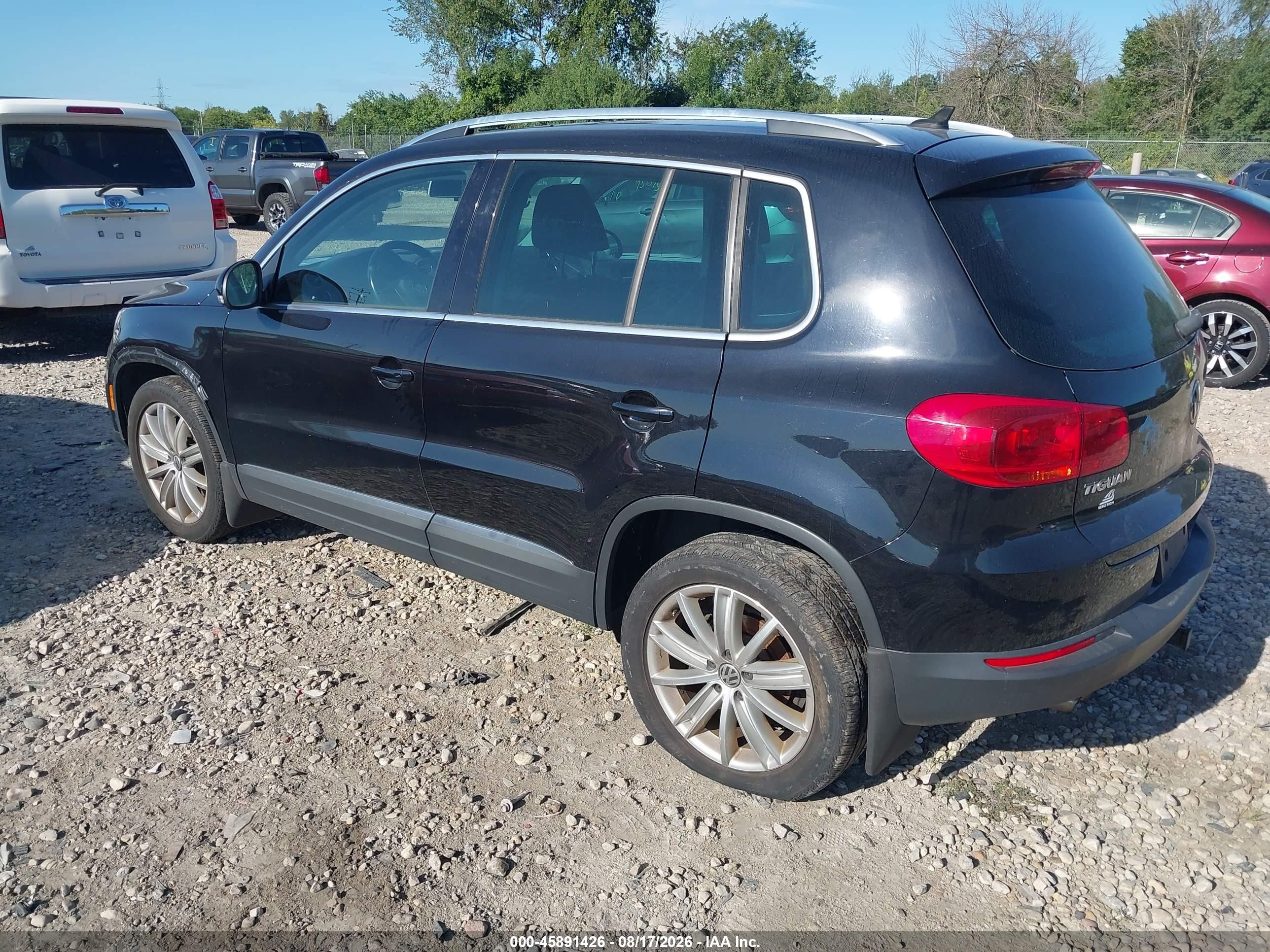 2015 Volkswagen Tiguan Se Черный vin: WVGBV7AX2FW554897