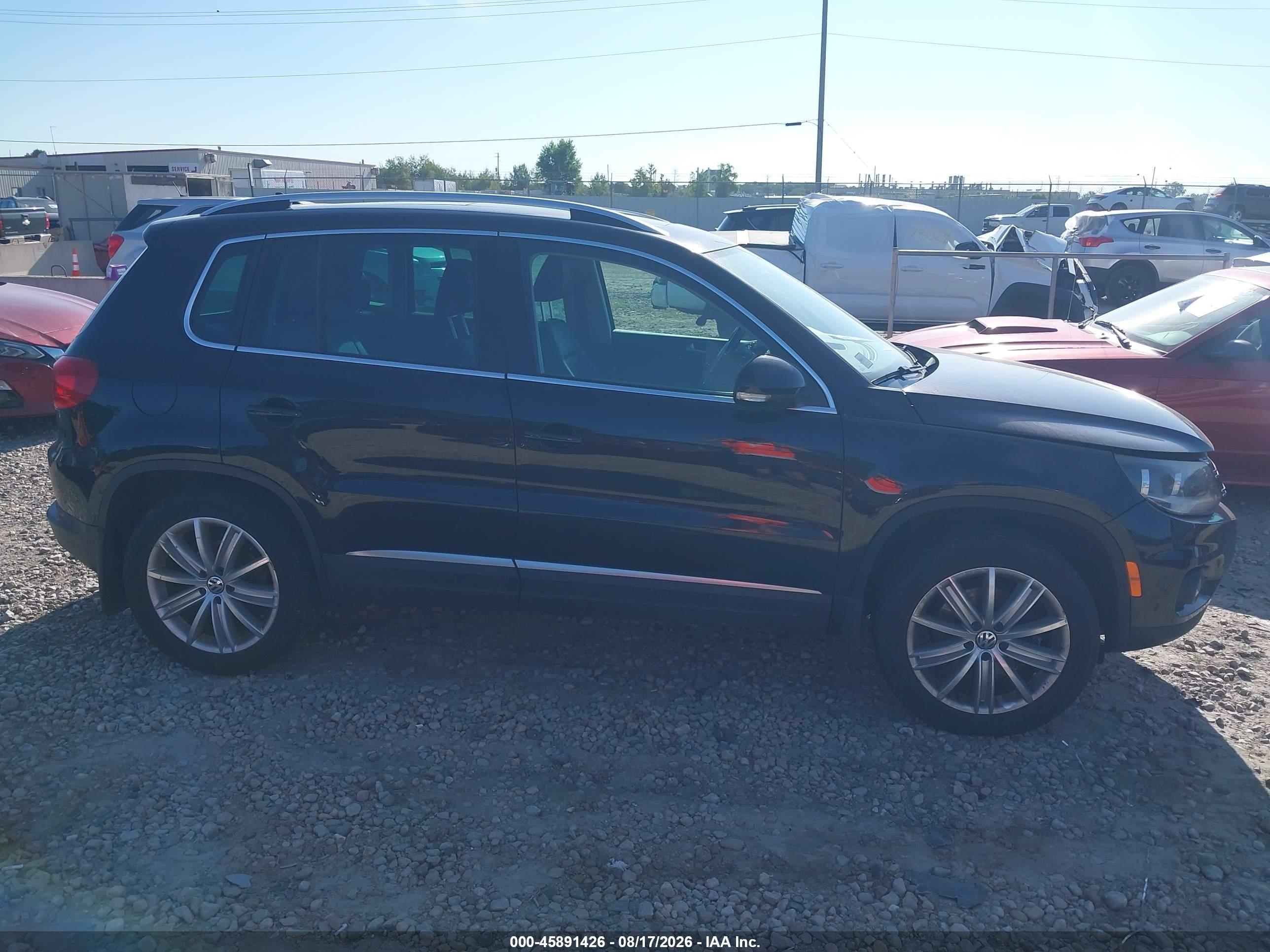 2015 Volkswagen Tiguan Se Черный vin: WVGBV7AX2FW554897
