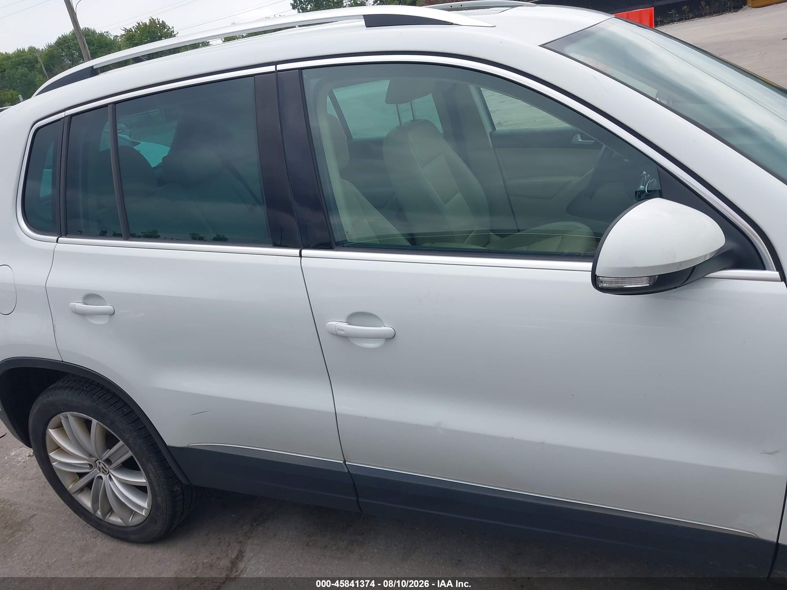 2015 Volkswagen Tiguan Se Белый vin: WVGBV7AX2FW588337