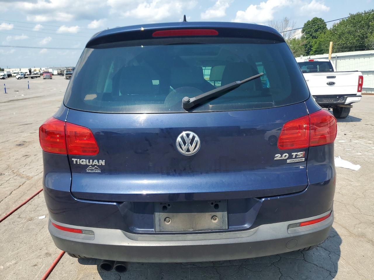 2015 Volkswagen Tiguan S Blue vin: WVGBV7AX2FW603404
