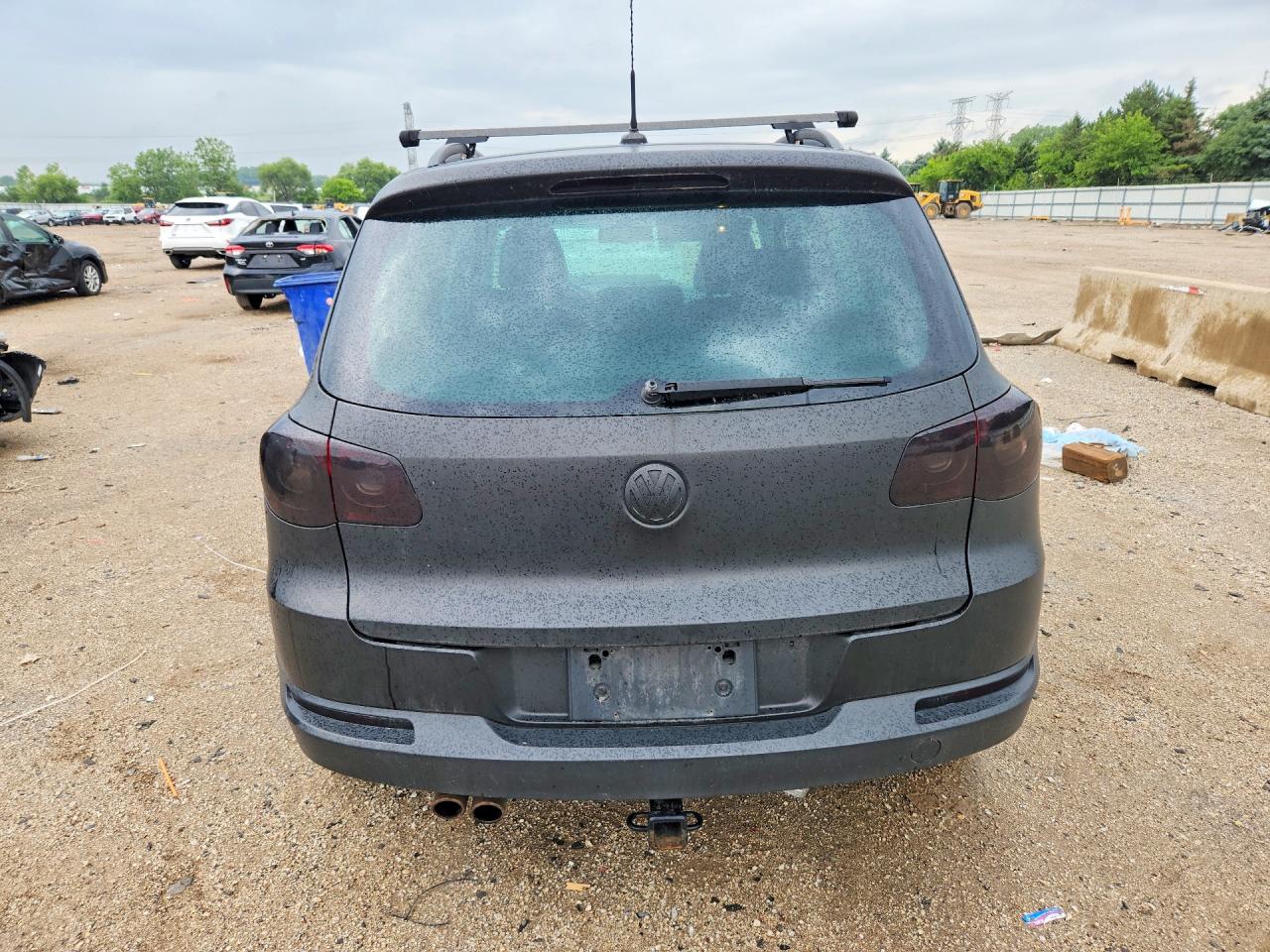 2011 Volkswagen Tiguan S Black vin: WVGBV7AX3BW534426