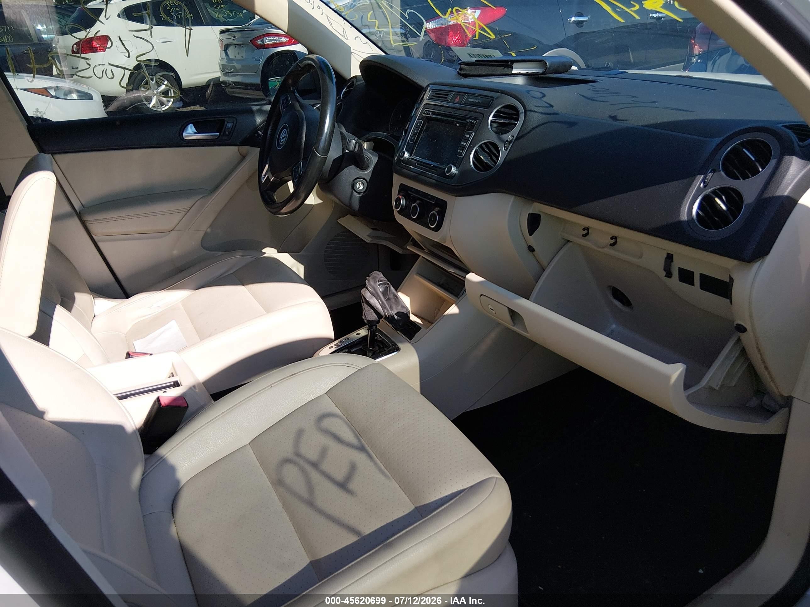 2012 Volkswagen Tiguan Se White vin: WVGBV7AX3CW509110