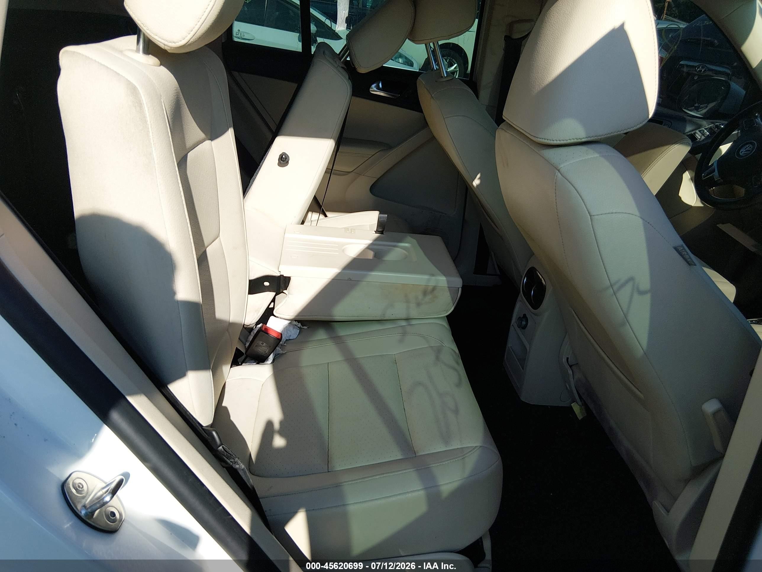 2012 Volkswagen Tiguan Se White vin: WVGBV7AX3CW509110