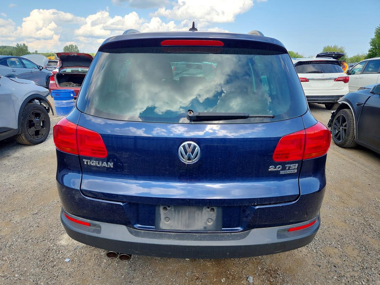 2012 Volkswagen Tiguan S Blue vin: WVGBV7AX3CW562860