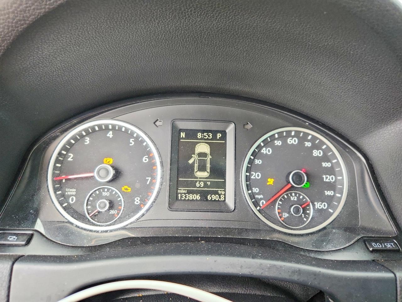 2012 Volkswagen Tiguan S Серебряный vin: WVGBV7AX3CW569288