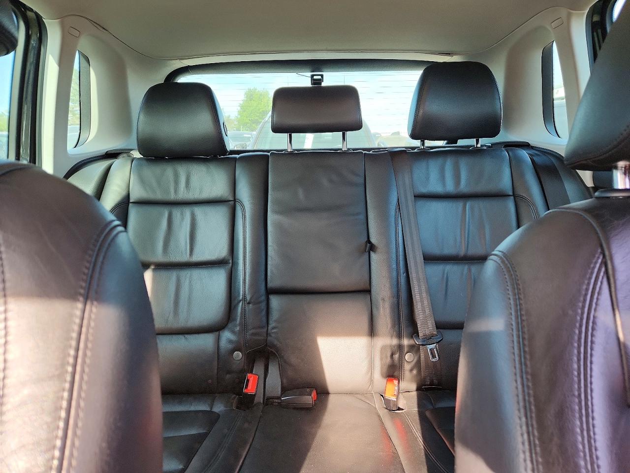 2012 Volkswagen Tiguan Black vin: WVGBV7AX3CW583921