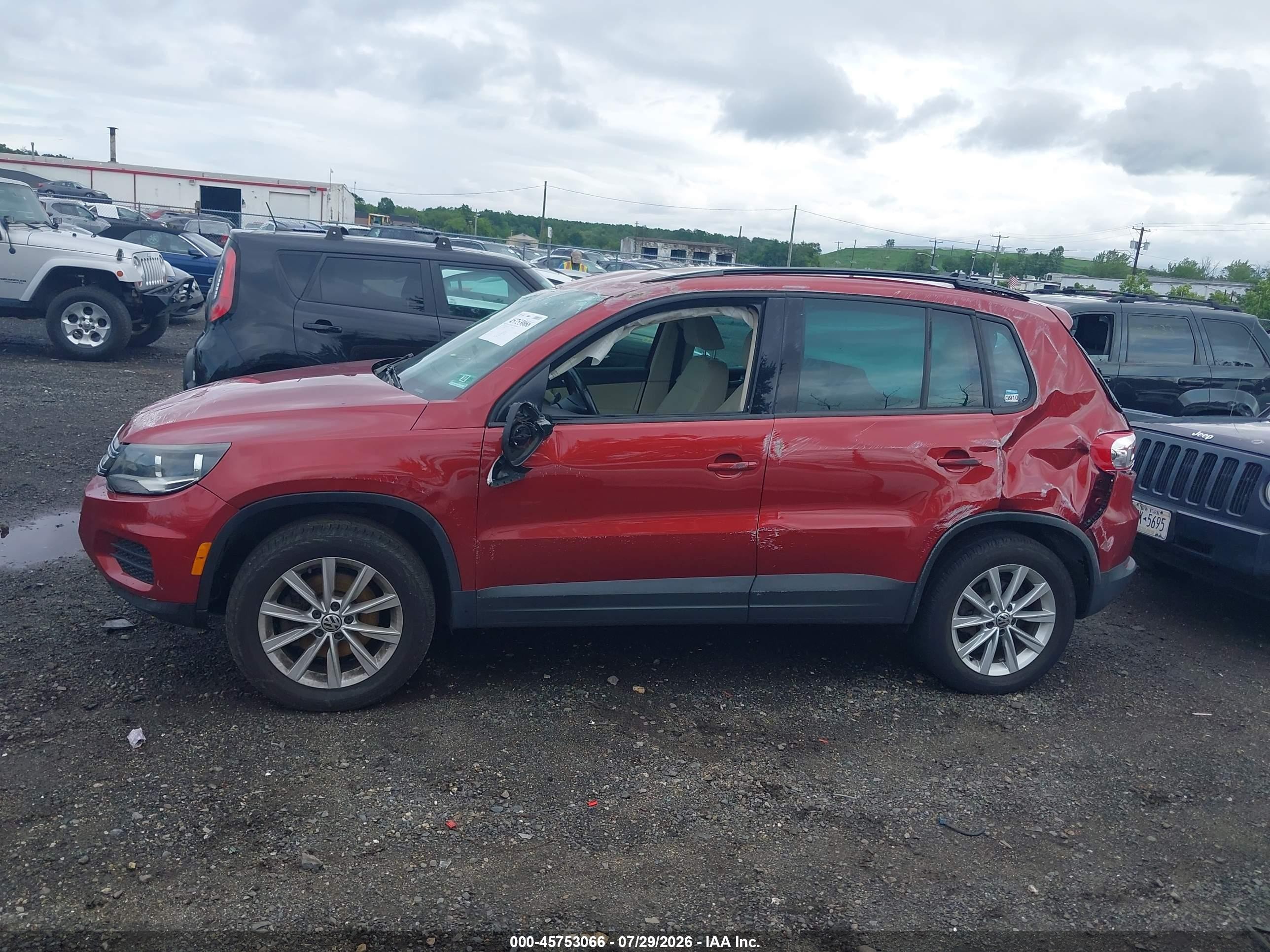 2015 Volkswagen Tiguan Se Red vin: WVGBV7AX3FW086355