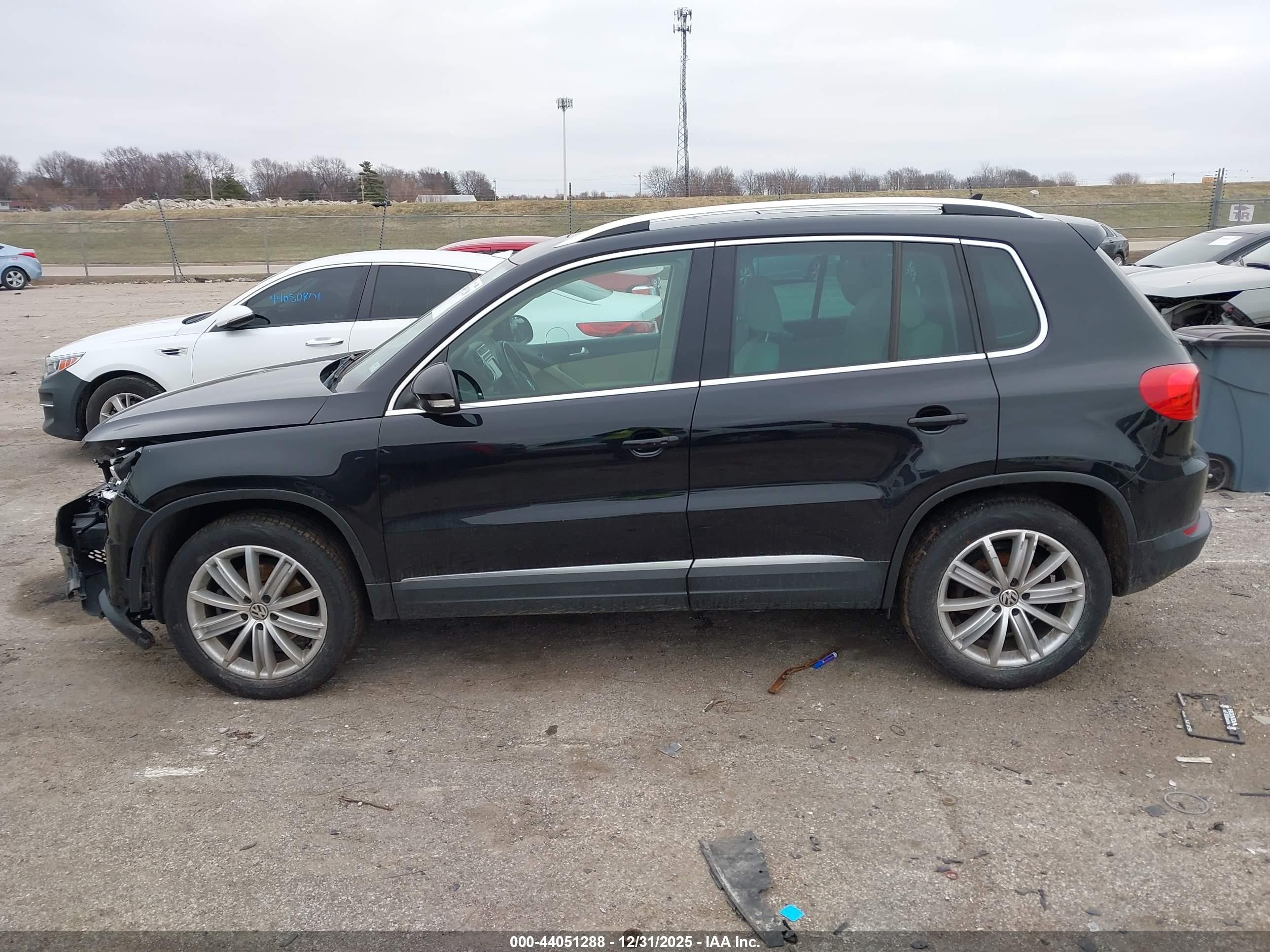 2015 Volkswagen Tiguan Se Black vin: WVGBV7AX3FW556674
