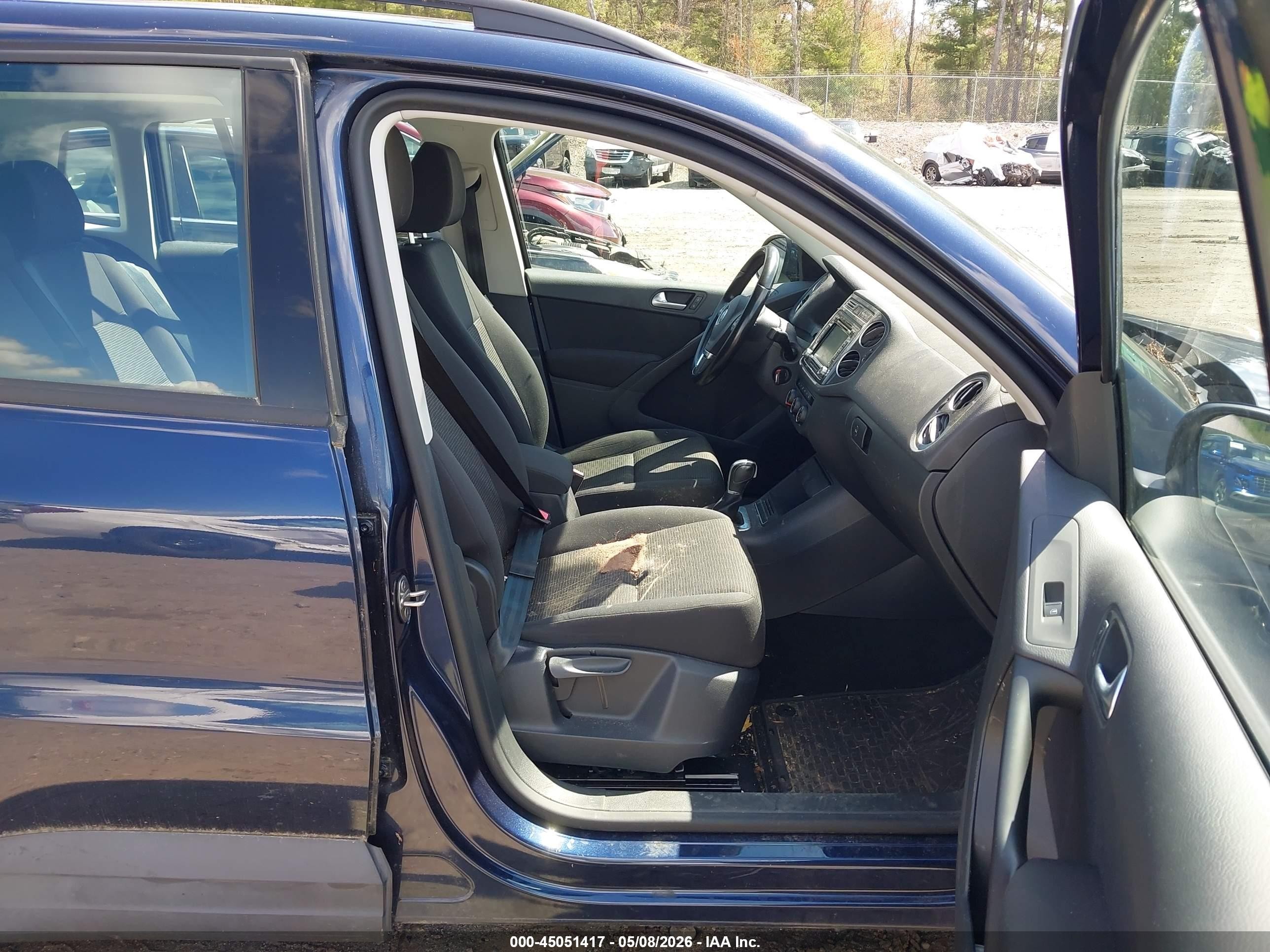 2015 Volkswagen Tiguan S Black vin: WVGBV7AX3FW574480