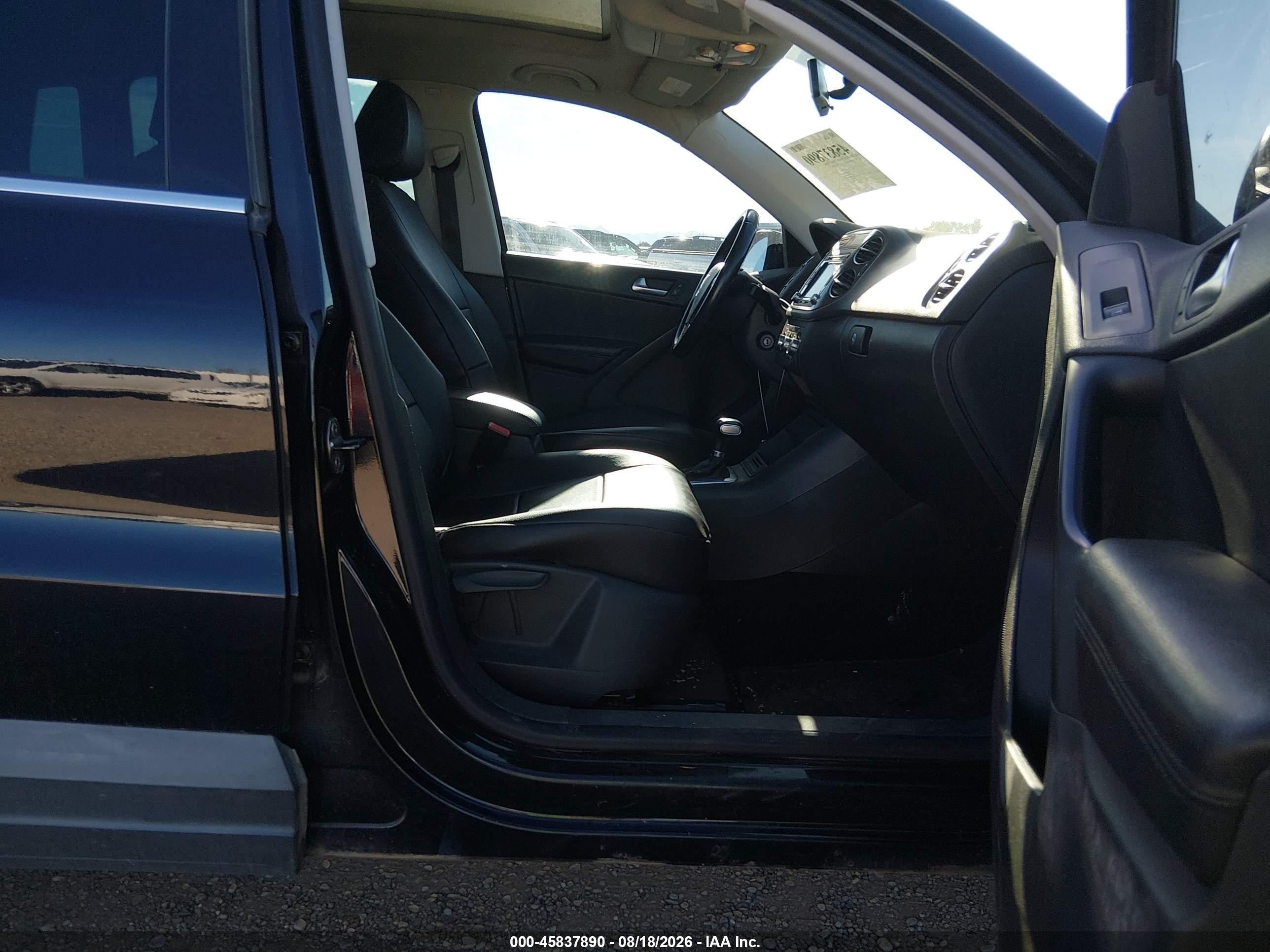 2010 Volkswagen Tiguan Se/sel Black vin: WVGBV7AX4AW527824