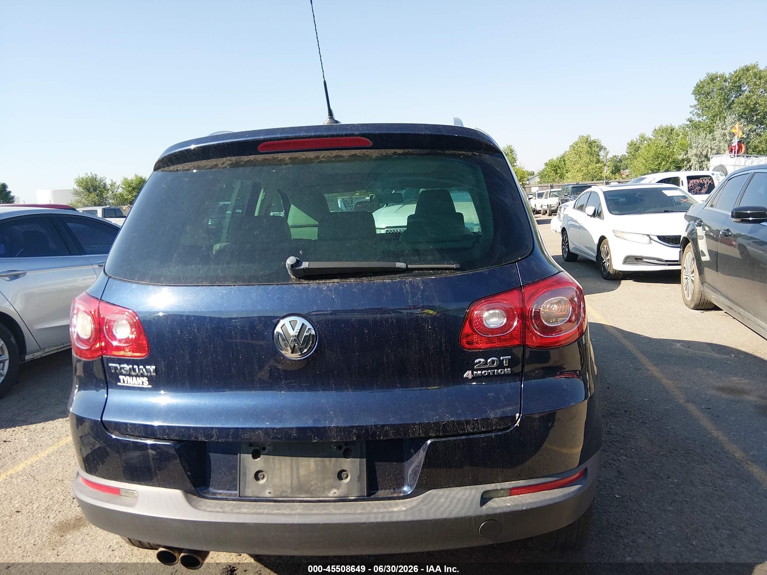 2011 Volkswagen Tiguan Se Blue vin: WVGBV7AX4BW000237