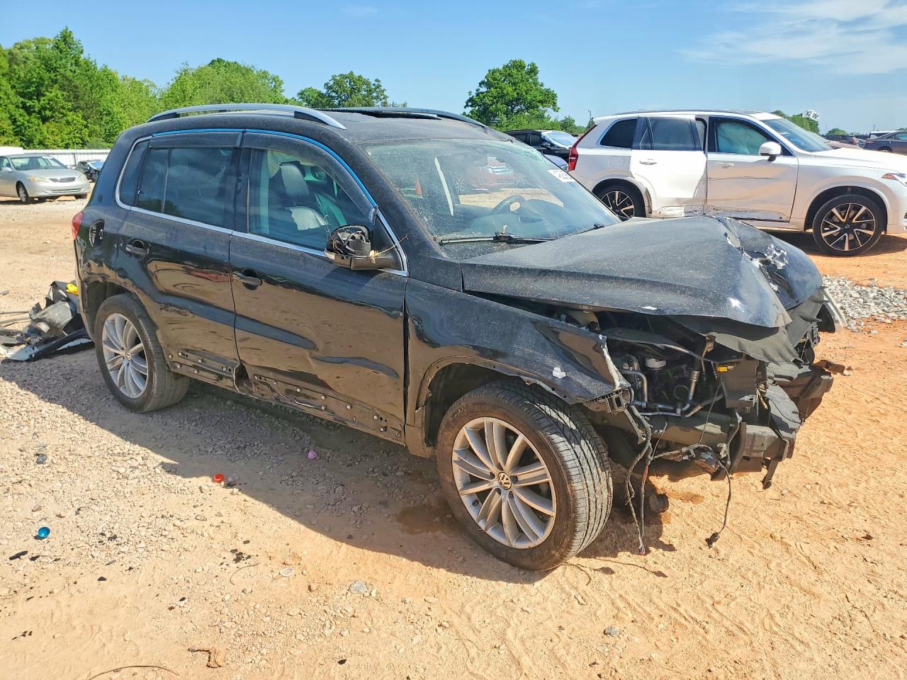 2011 Volkswagen Tiguan S Black vin: WVGBV7AX4BW508546