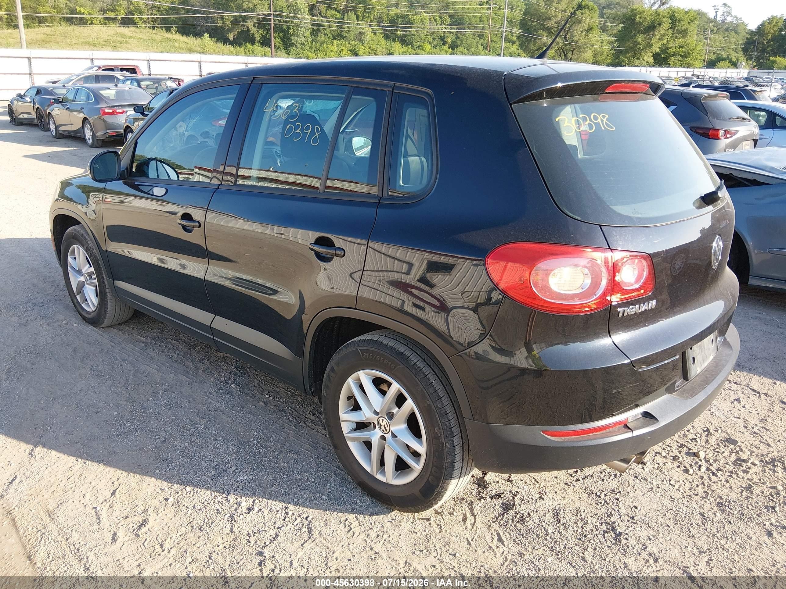 2011 Volkswagen Tiguan S Black vin: WVGBV7AX4BW519949