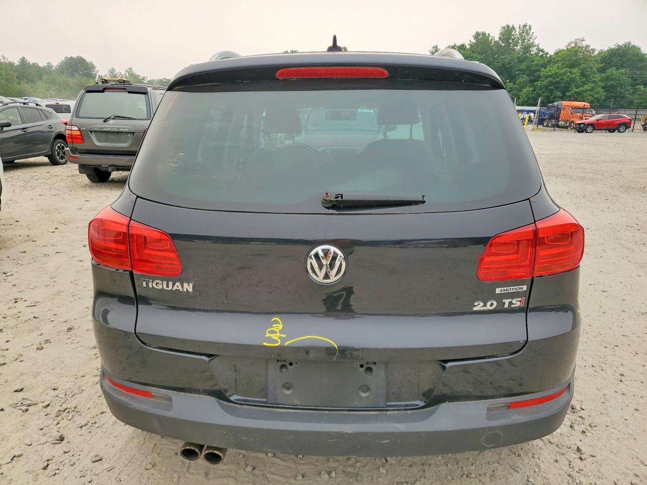 2012 Volkswagen Tiguan S Black vin: WVGBV7AX4CW539555
