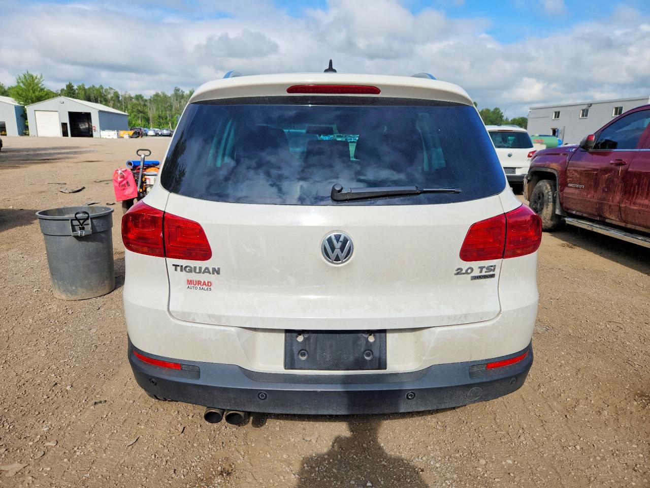 2012 Volkswagen Tiguan S White vin: WVGBV7AX4CW604498