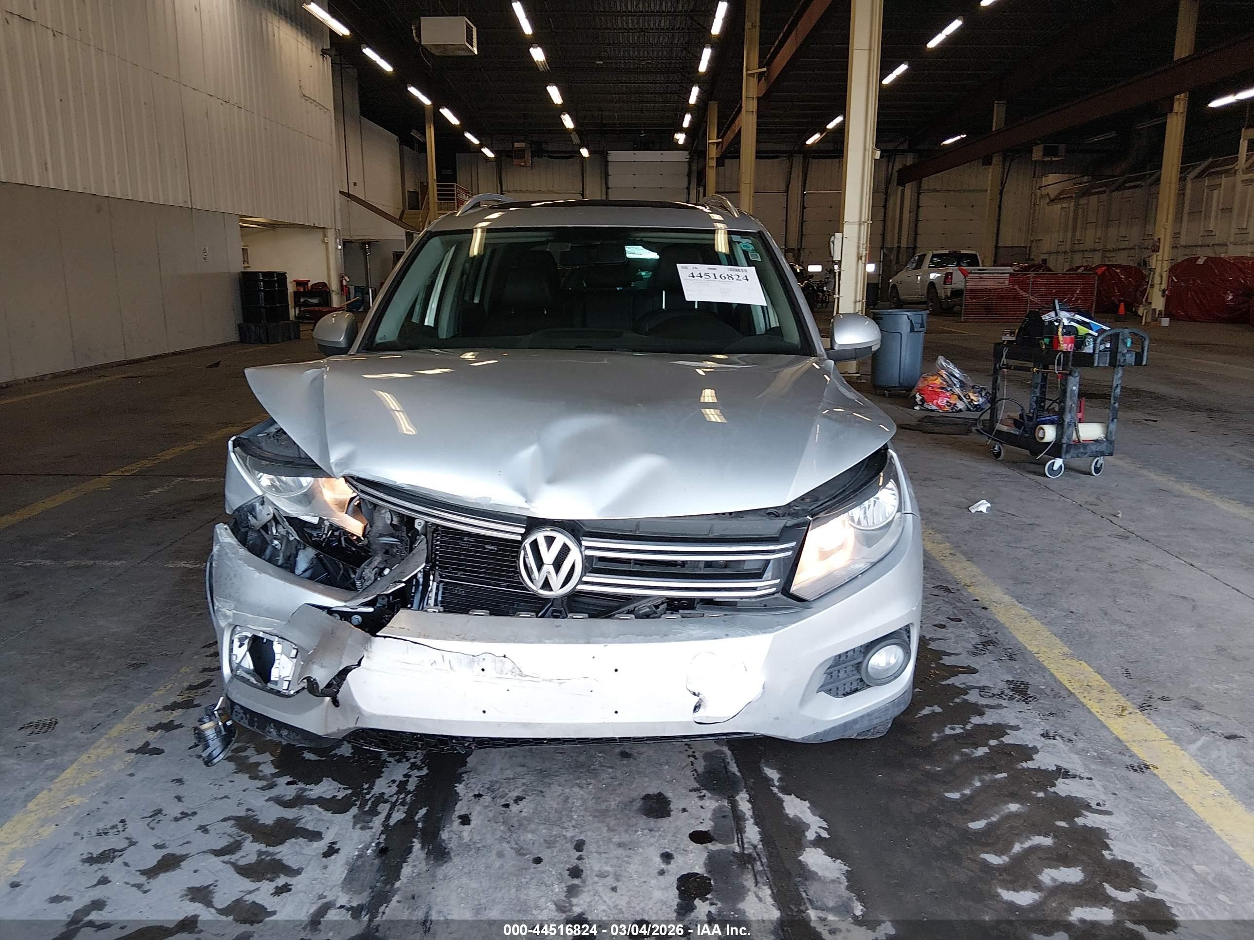 2013 Volkswagen Tiguan S/se/sel Silver vin: WVGBV7AX4DW538102