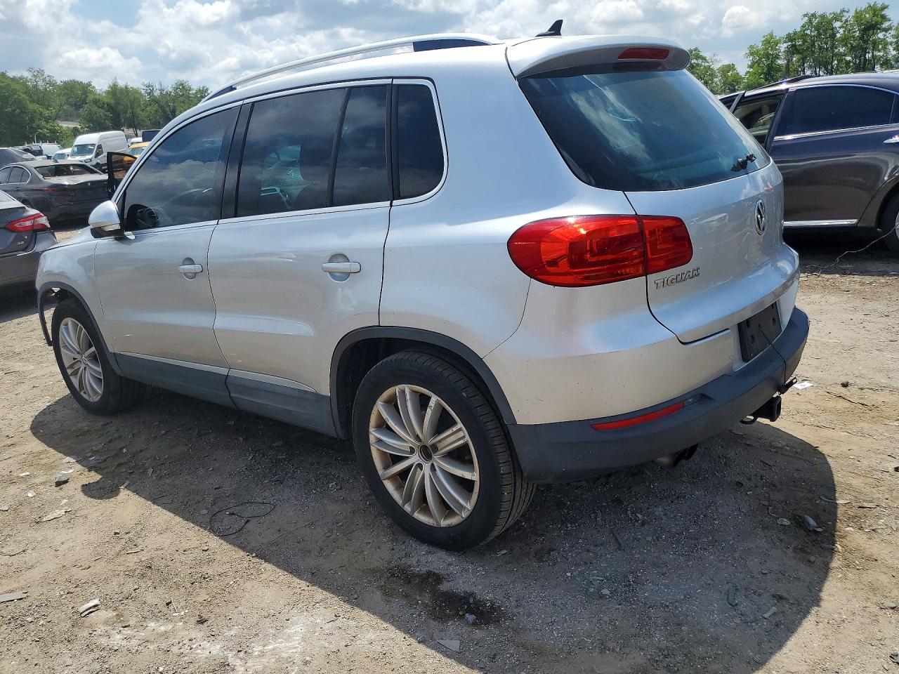 2013 Volkswagen Tiguan S Silver vin: WVGBV7AX4DW546913