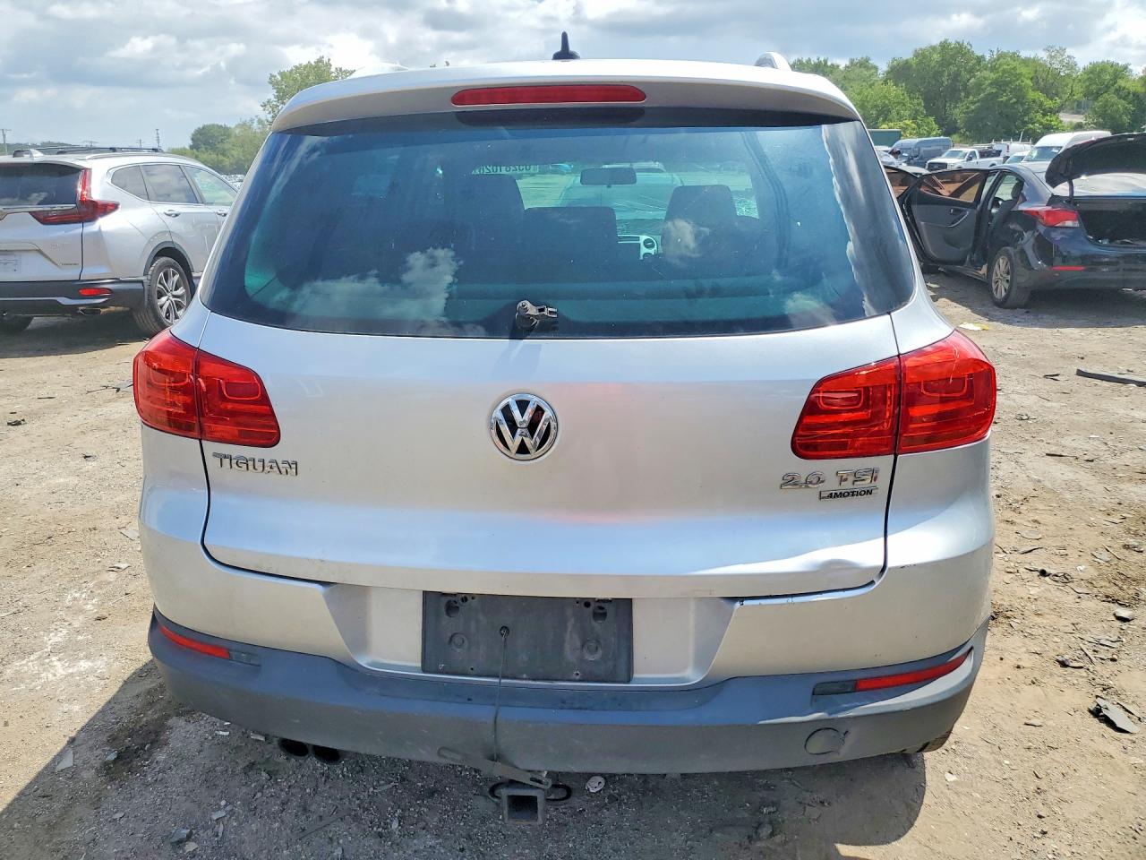 2013 Volkswagen Tiguan S Silver vin: WVGBV7AX4DW546913