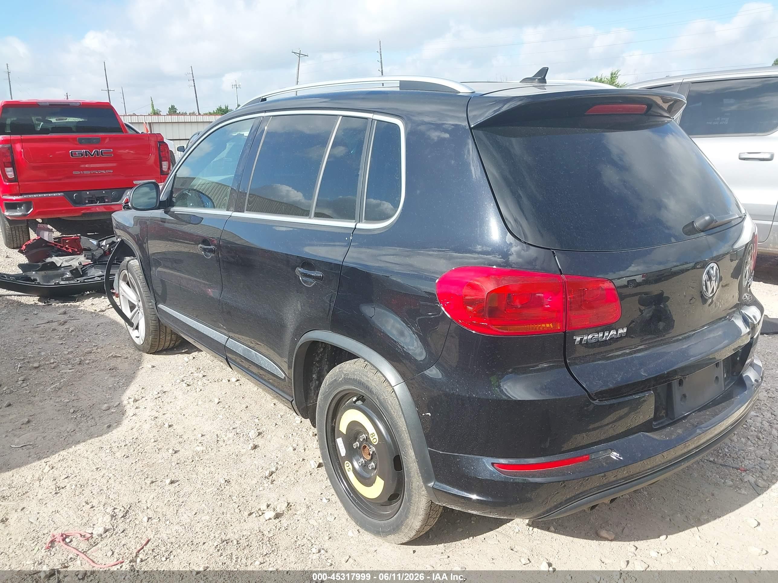 2015 Volkswagen Tiguan R-line Black vin: WVGBV7AX4FW099082