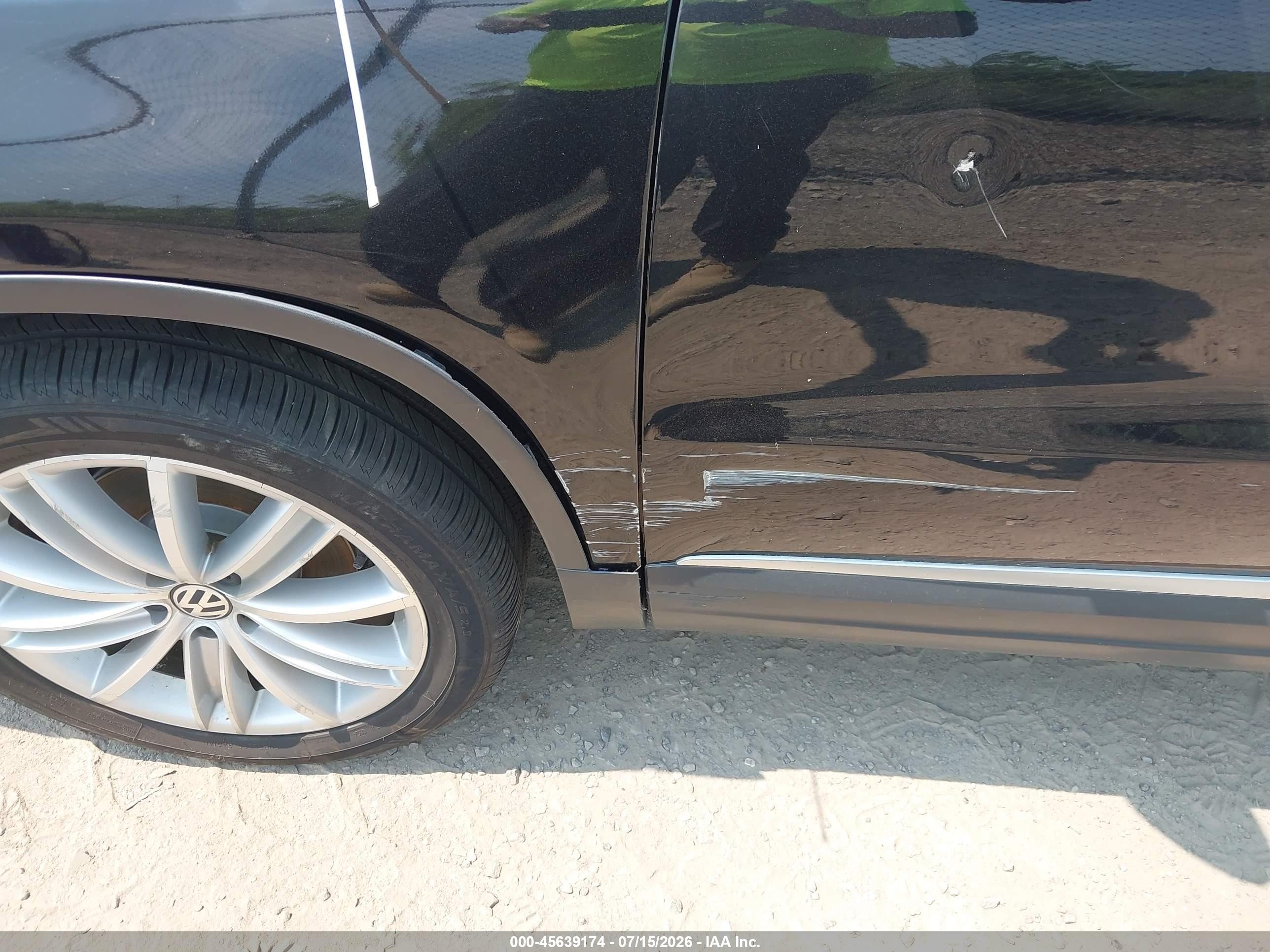 2015 Volkswagen Tiguan Sel Черный vin: WVGBV7AX4FW544985