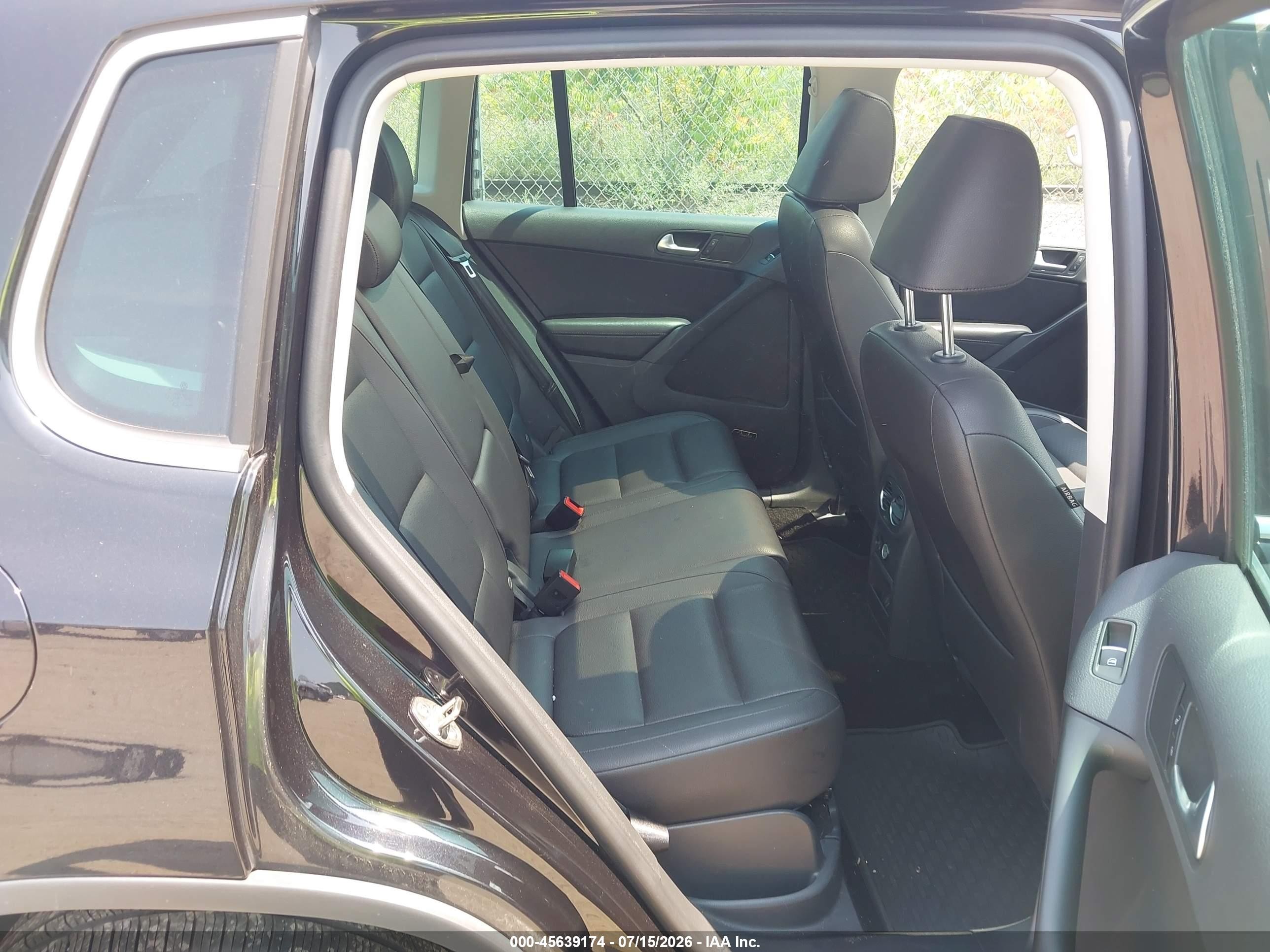2015 Volkswagen Tiguan Sel Черный vin: WVGBV7AX4FW544985