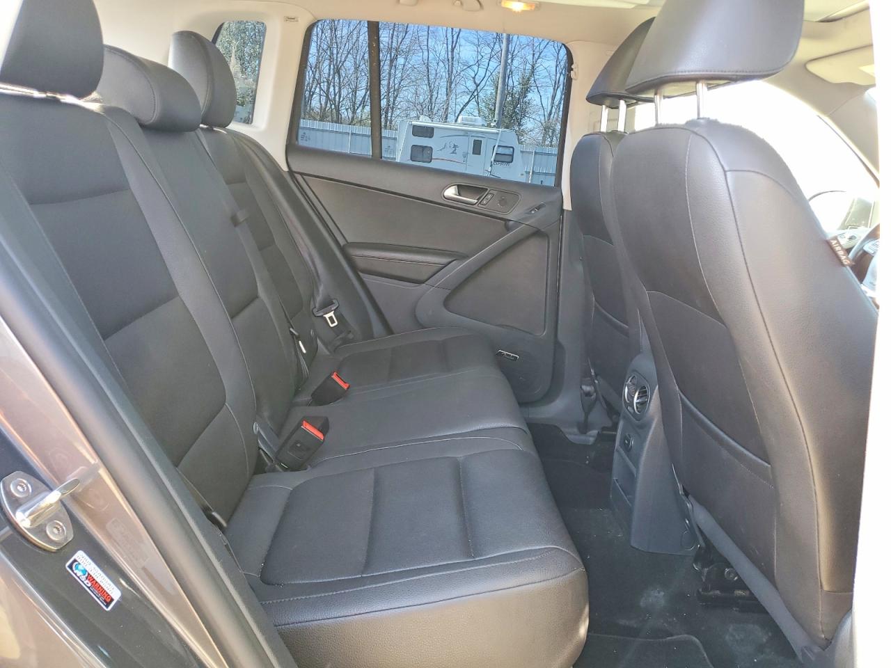 2015 Volkswagen Tiguan S Серый vin: WVGBV7AX4FW555081