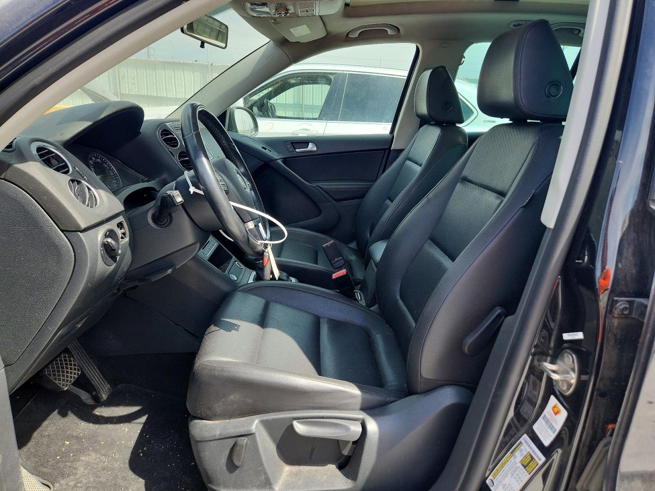 2015 Volkswagen Tiguan S Black vin: WVGBV7AX4FW596200